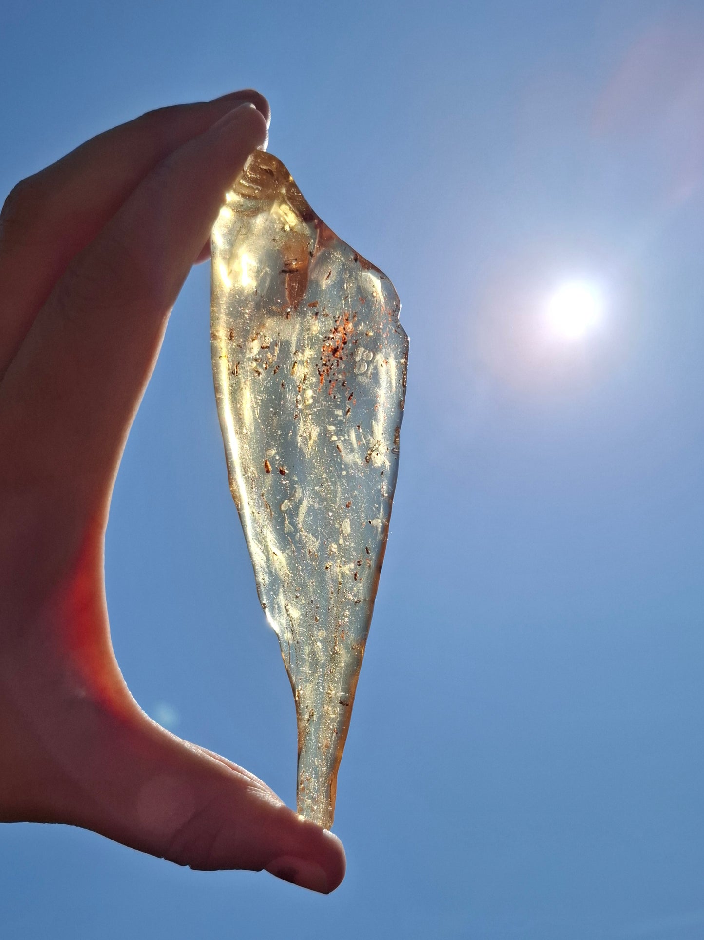 Copal Young Amber with INSECTS inside, 28.43g, Fossil (Ref: CA10)