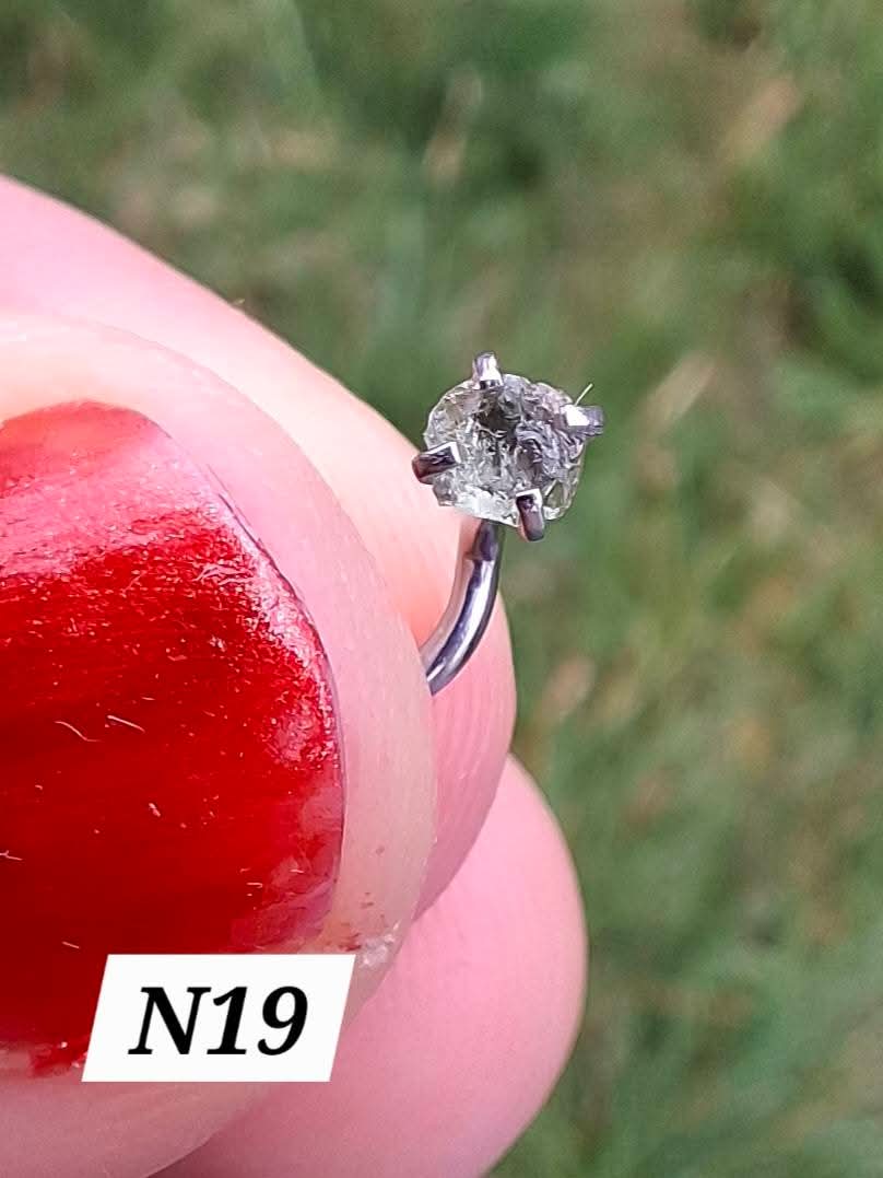 Moldavite (raw) NOSE STUD, 18G, Corkscrew, Surgical Steel, Tektite (Ref: N19)