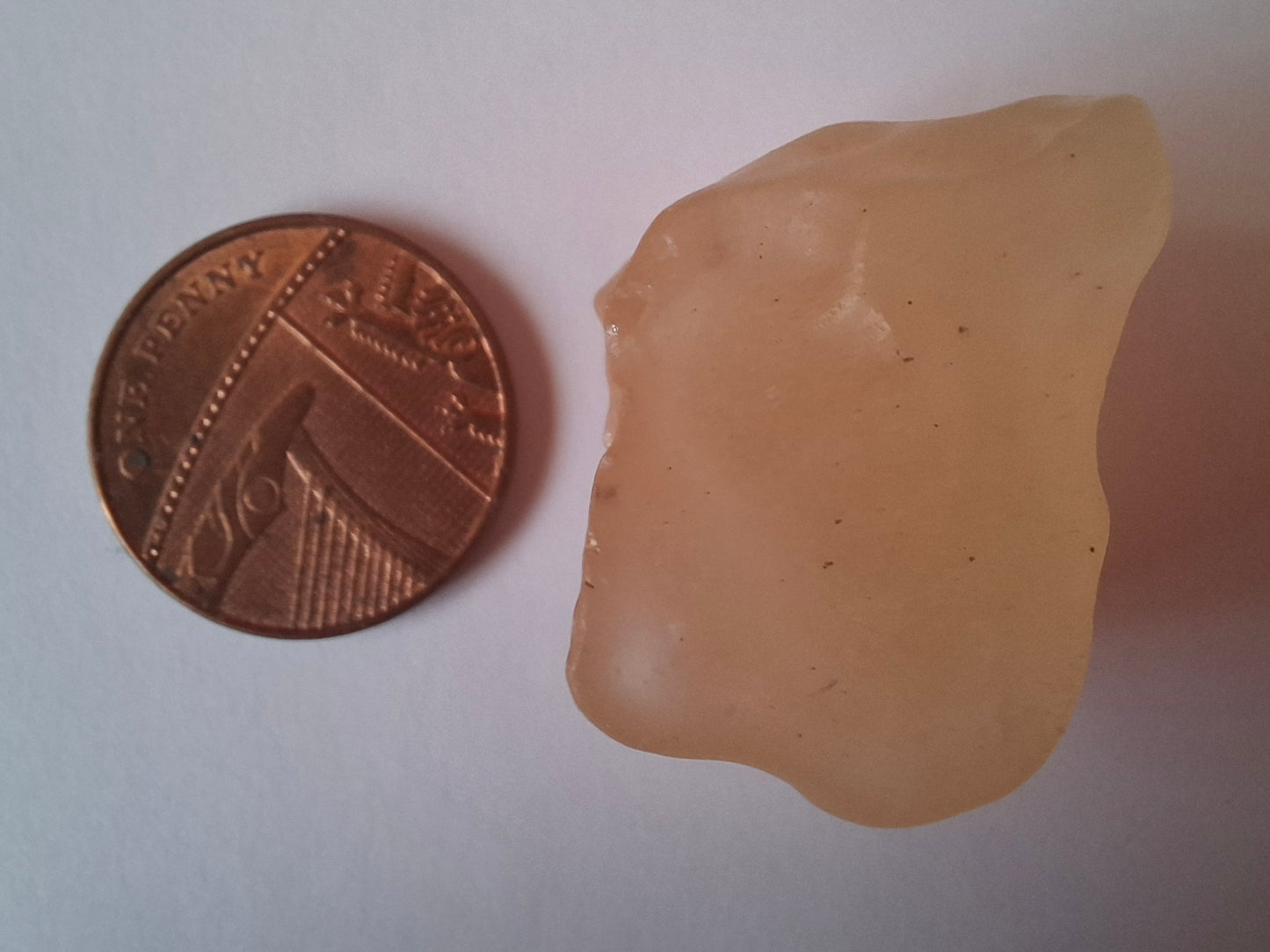 Libyan Desert Glass Piece, 12.90g, Tektite (Ref: LE243)