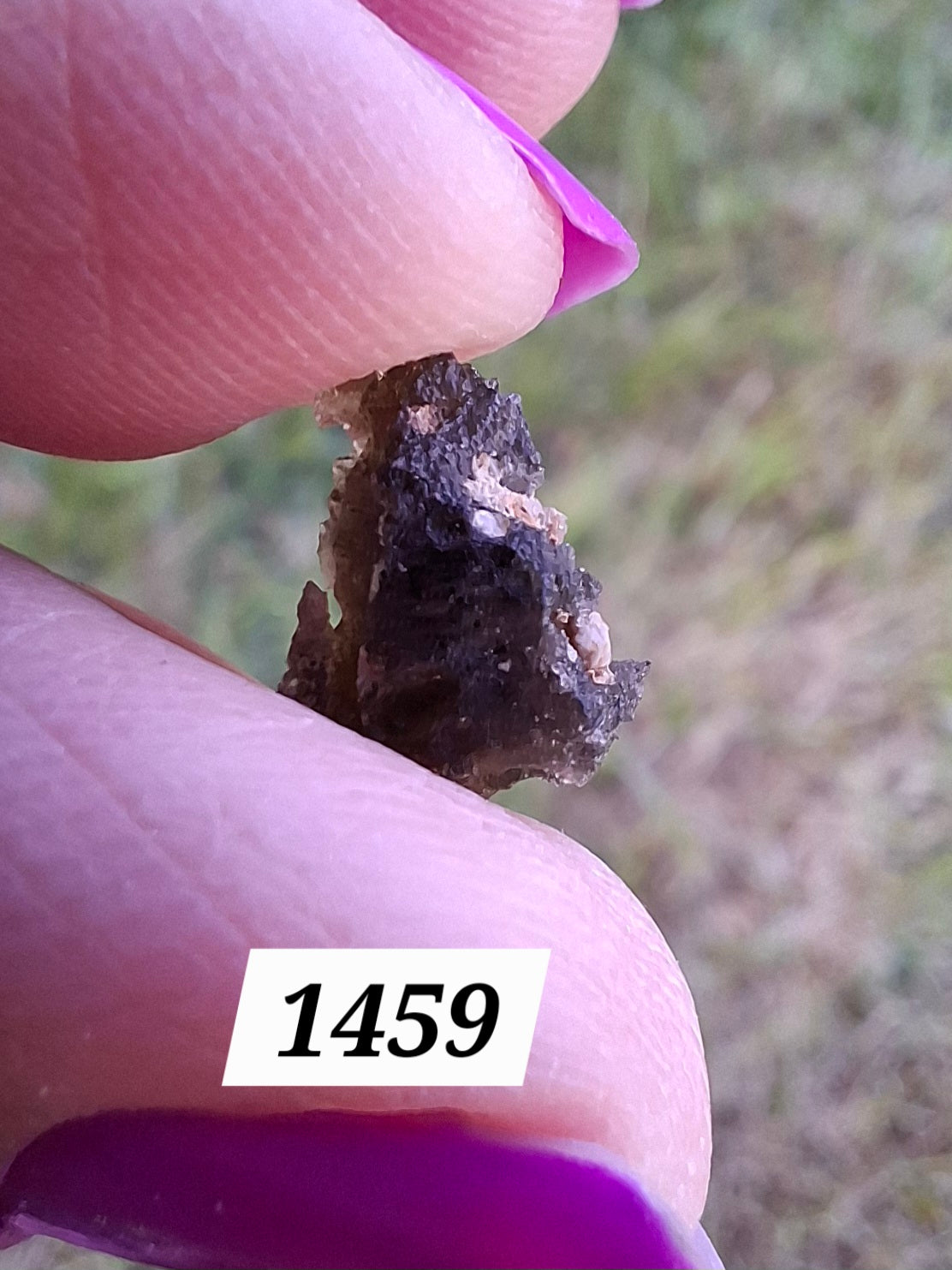 Moldavite Piece, 0.65g, Tektite (Ref: 1459)