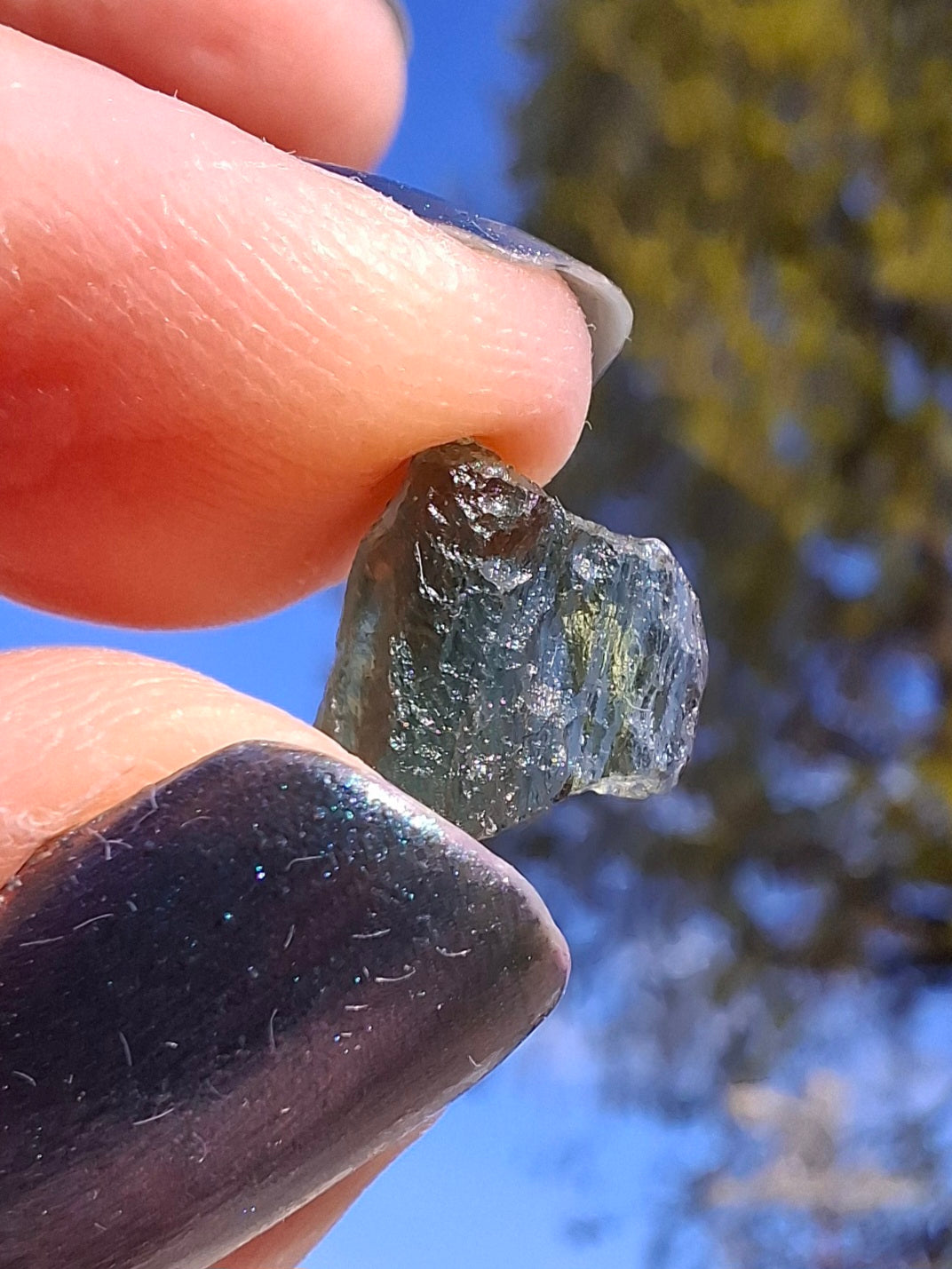 Moldavite Piece, 0.58g, Tektite (Ref: 1381)