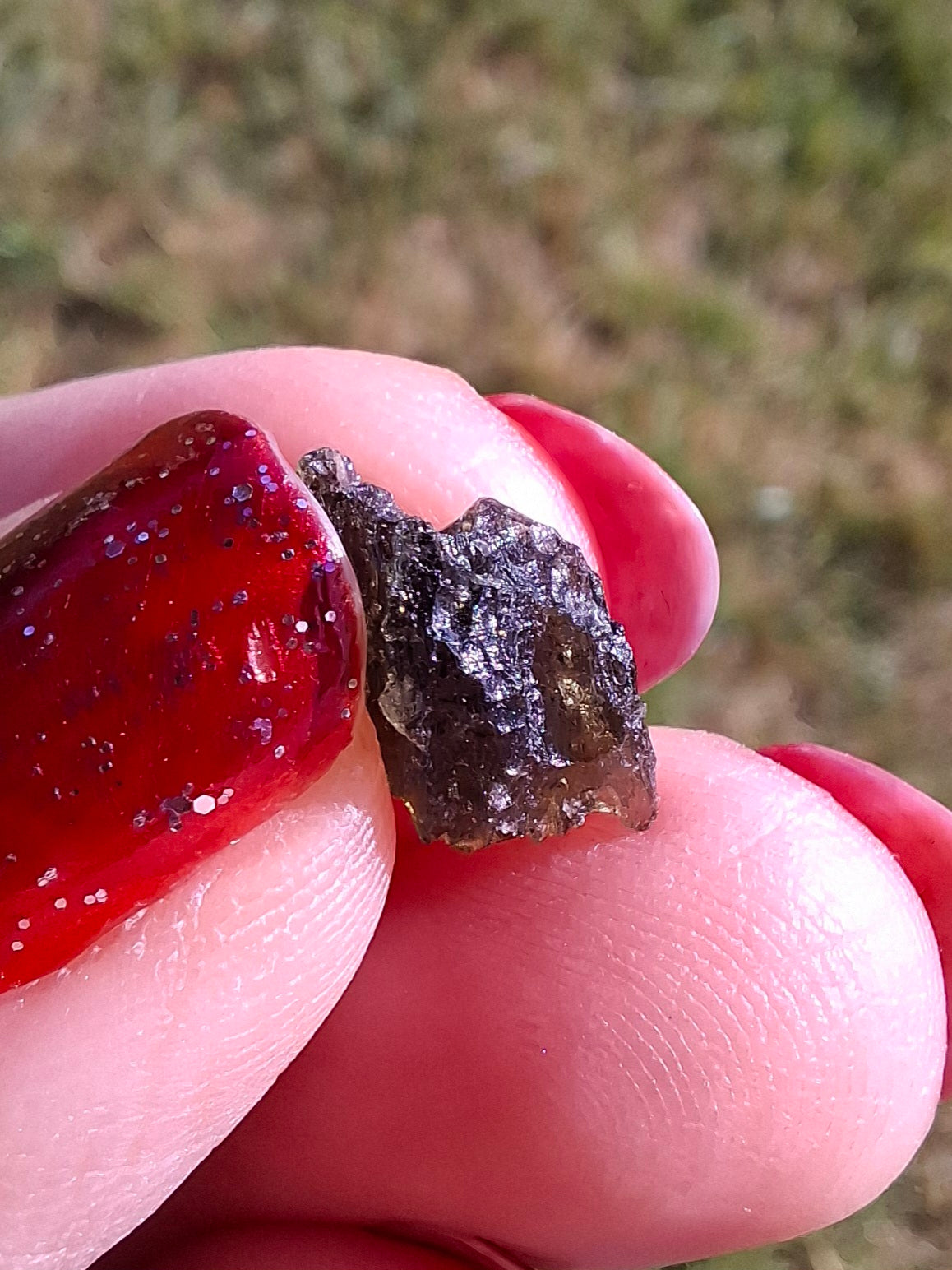 Moldavite Piece, 0.59g, Tektite (Ref: 1465)