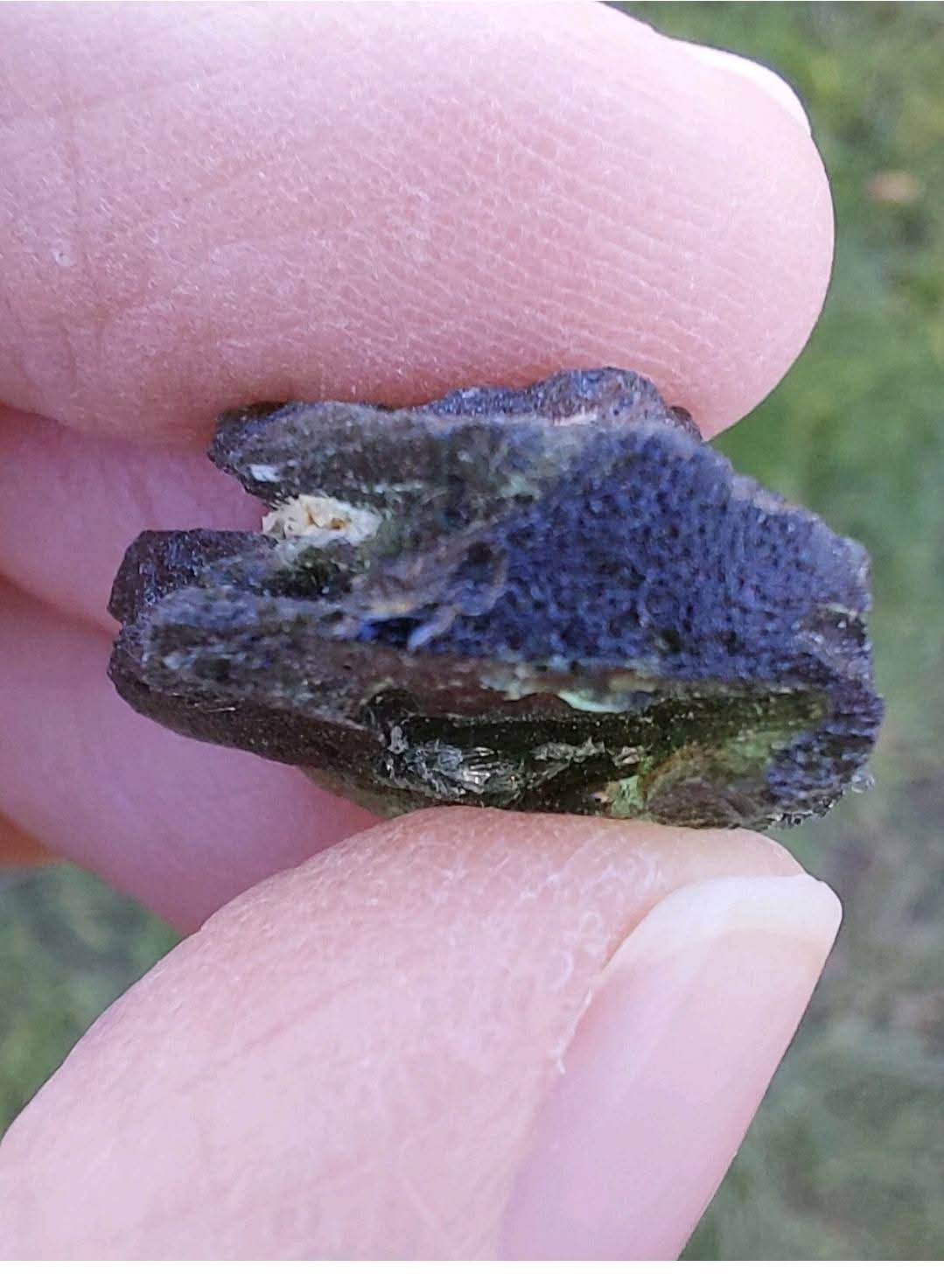 Moldavite Piece, NESMEN, 5.36g, Tektite (Ref: 1055)