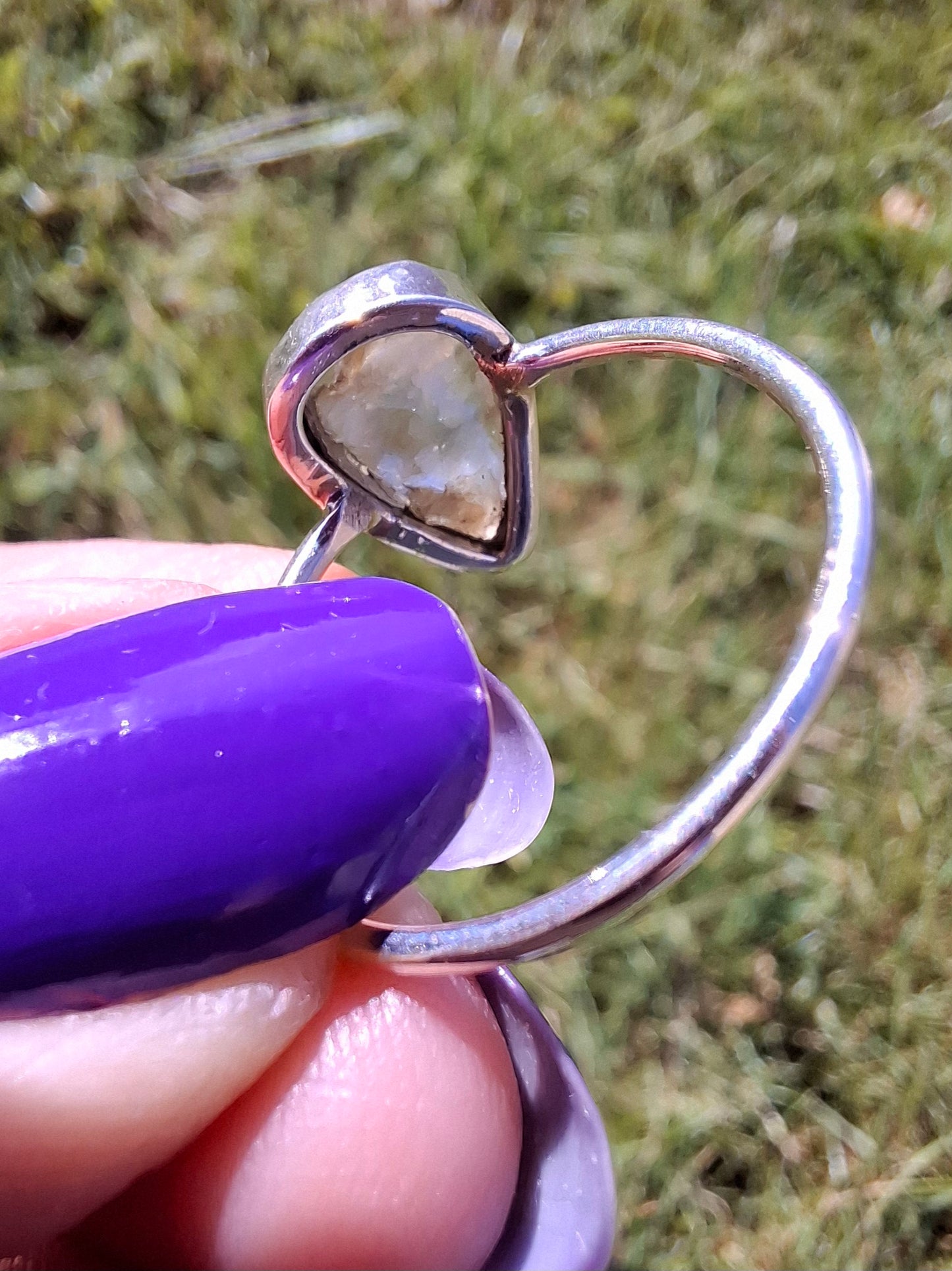 Libyan Desert Glass Ring, size large V, 925 Silver, Tektite (Ref: LR57)