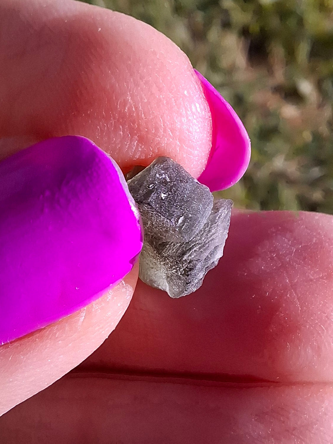 Moldavite Piece, 0.87g, Tektite (Ref: 1453)
