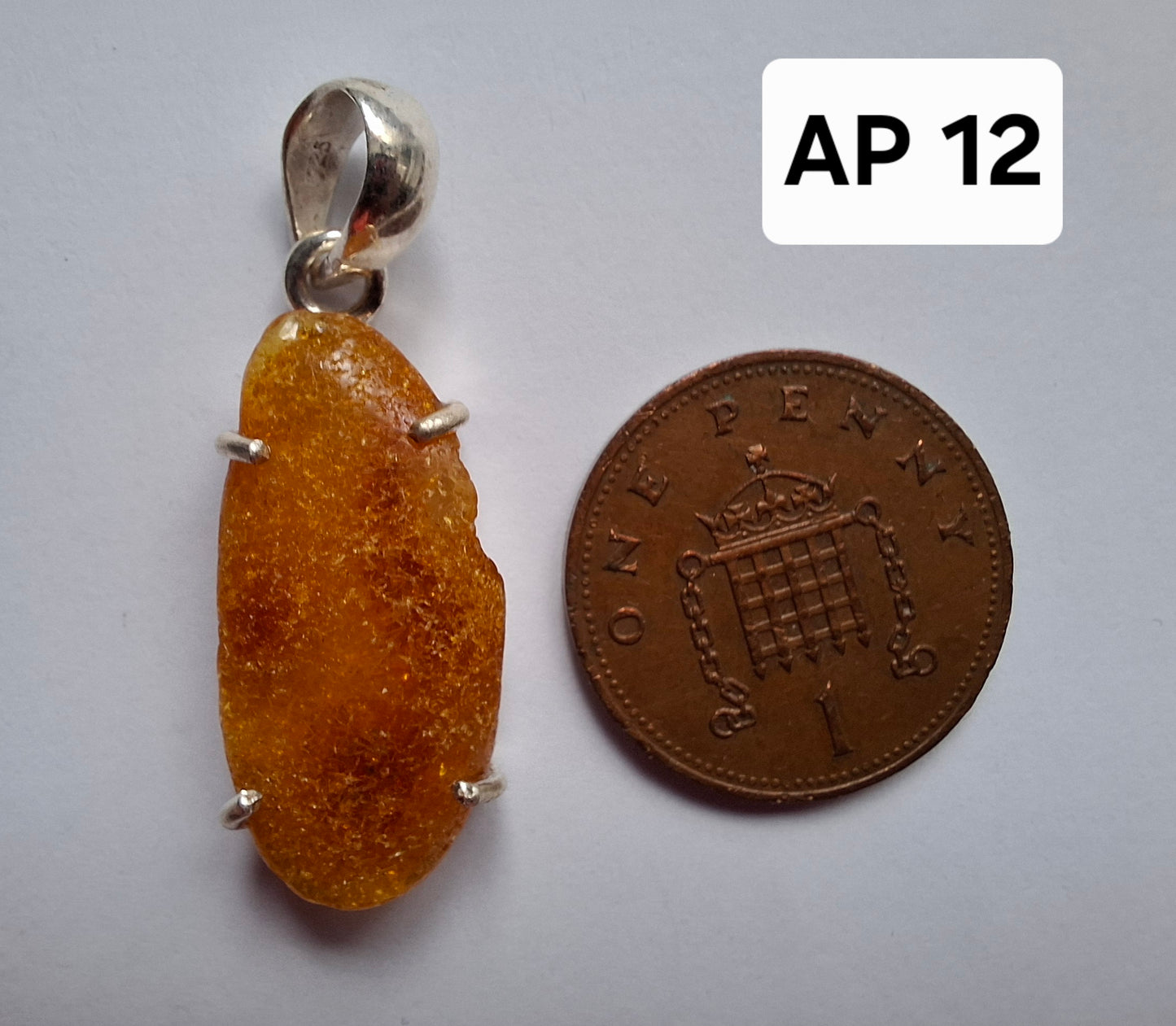 Baltic Amber Pendant, 925 Silver, Fossil (Ref: AP12)