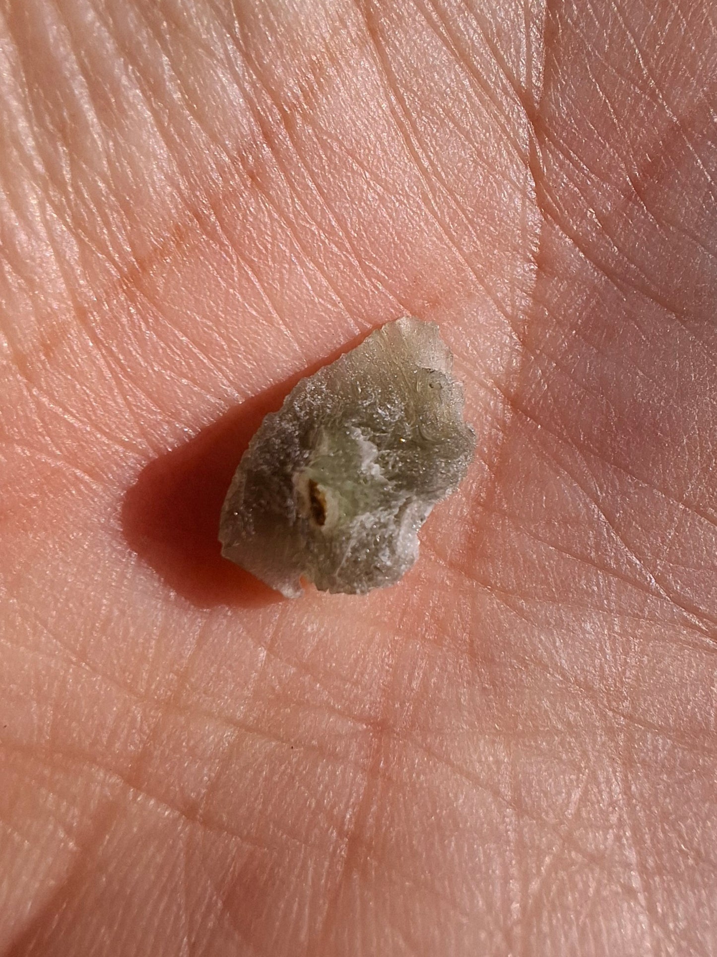 Moldavite Piece, SNOWFLAKE, FROSTED, BRUSNA, 0.50g, Tektite (Ref: 1498)