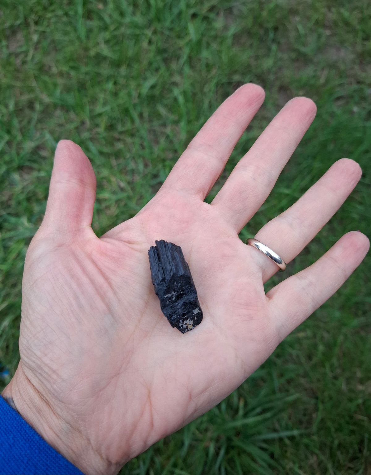 Black Tourmaline RAW, 14.77g, Crystal, (Ref: RBT1)