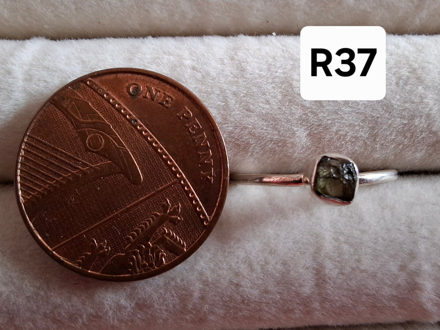 Moldavite Ring, size large L/small M, 925 Silver, Tektite (Ref: R37)