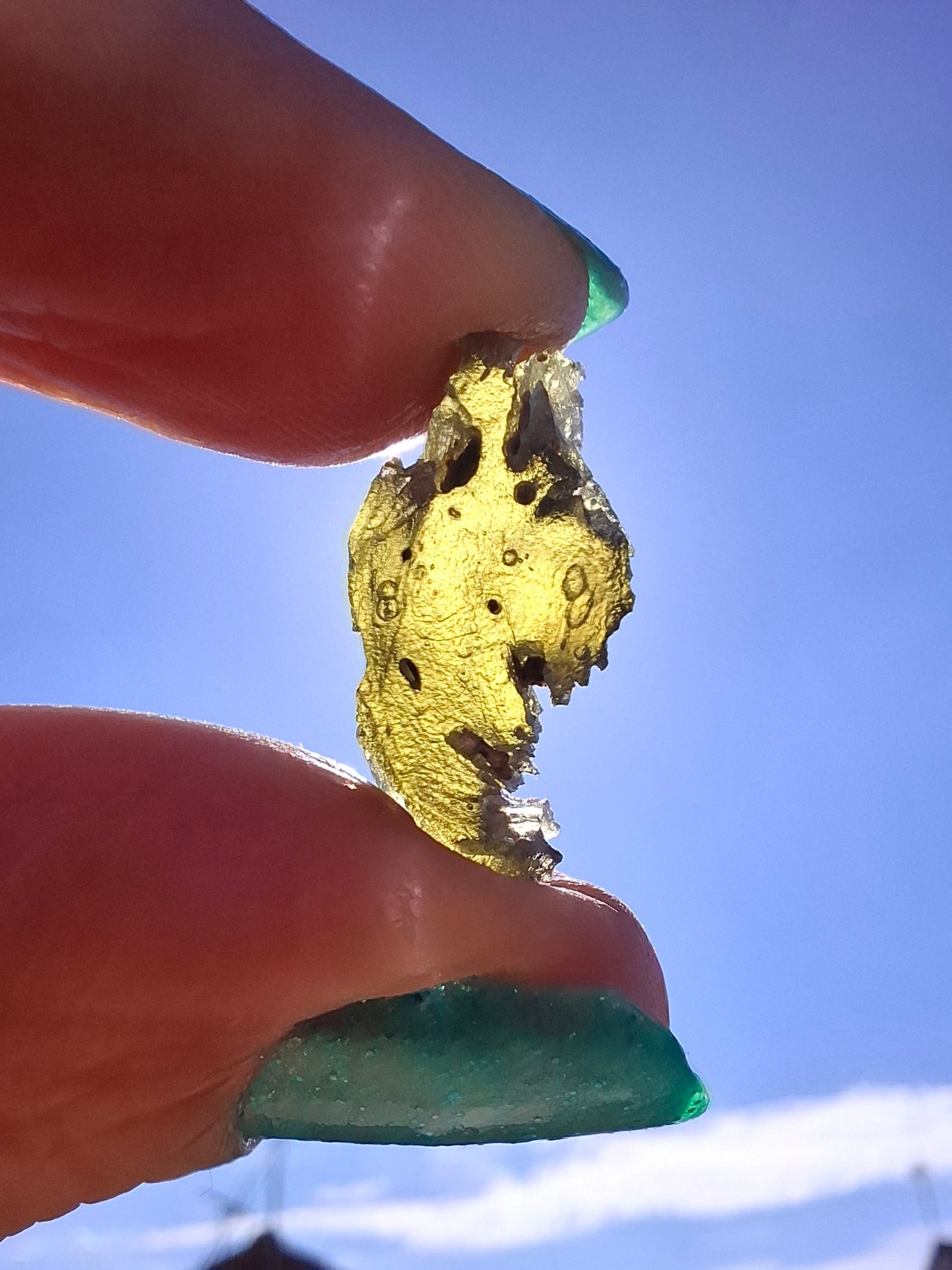 Moldavite Piece, 1.67g, Tektite (Ref: 1423)
