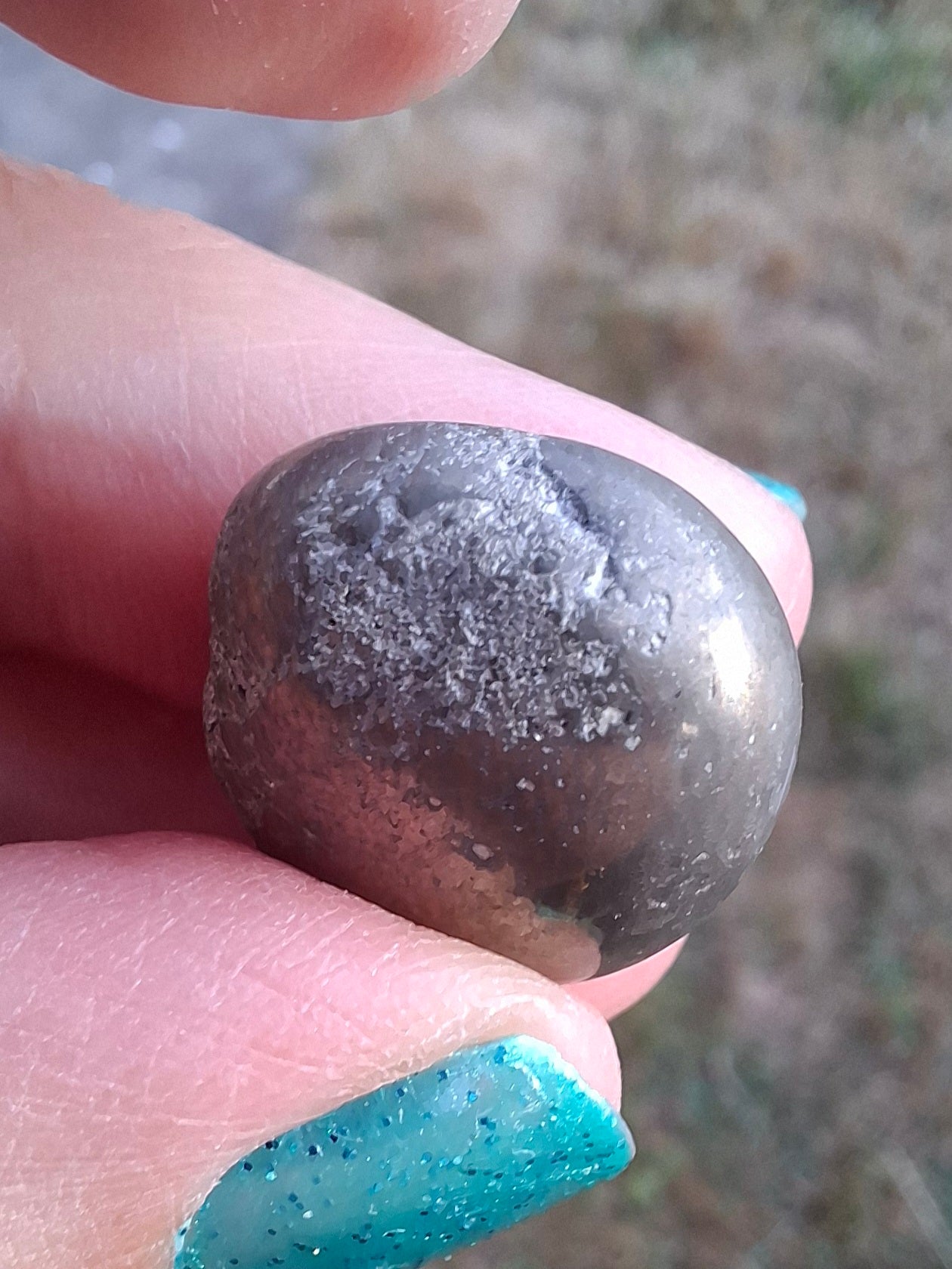 Apache Gold Tumble Stone, Crystal (Ref: T227)