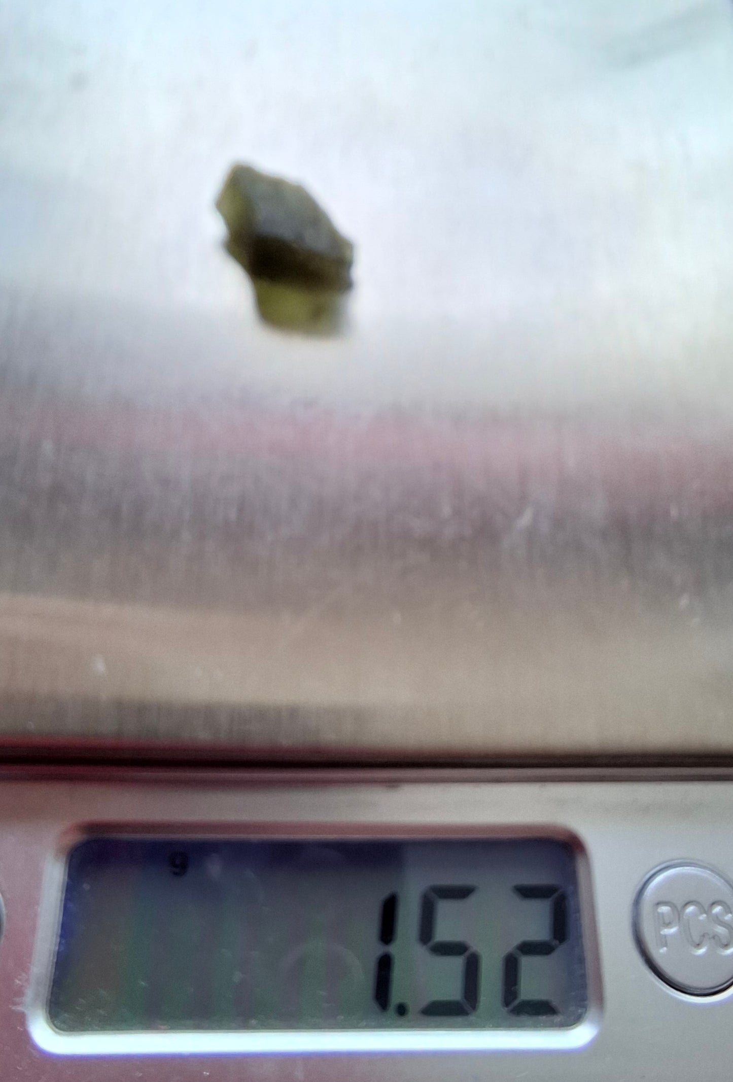 Moldavite Piece, 1.52g, Tektite (Ref: 1425)