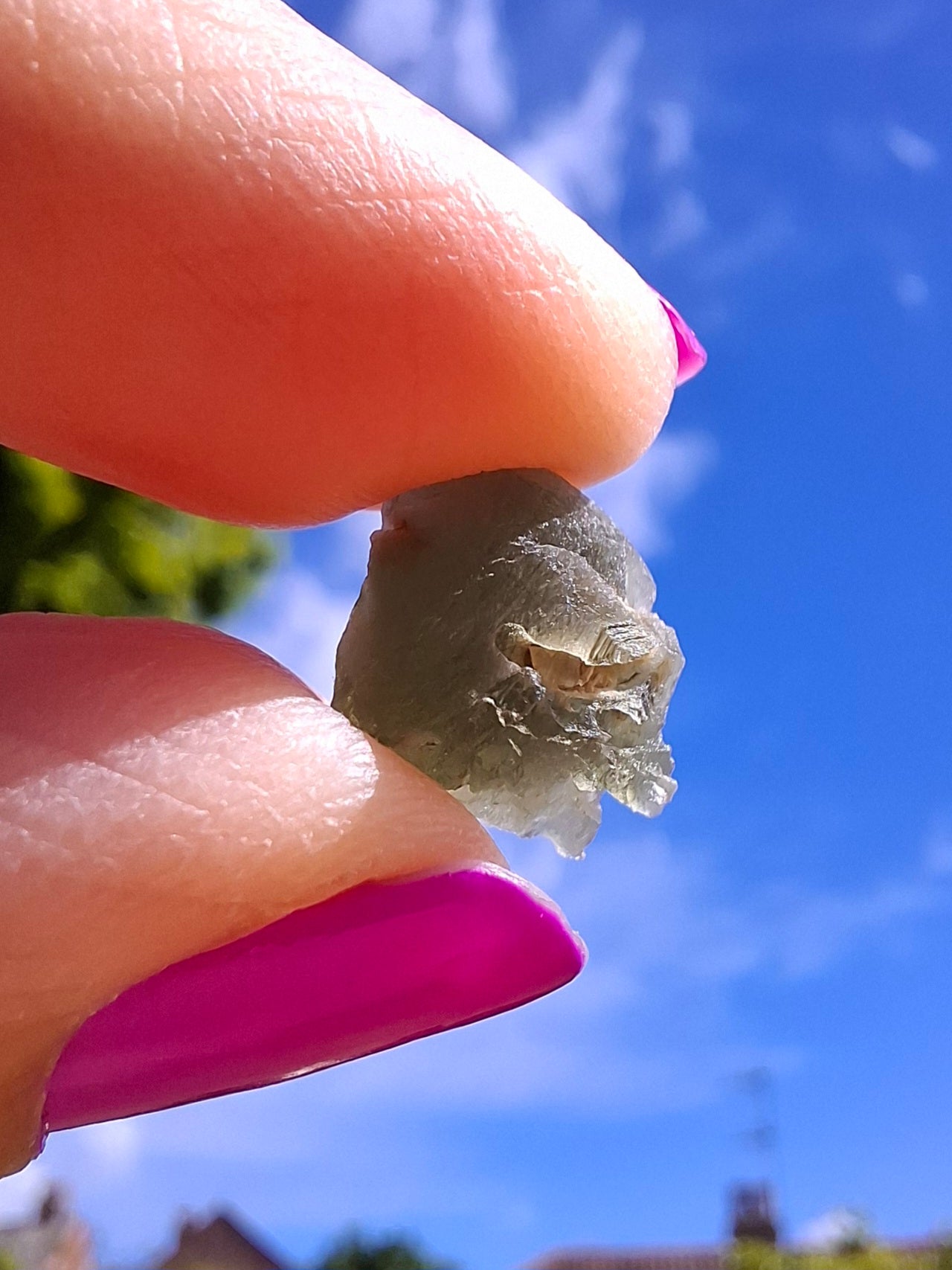 Moldavite Piece, 0.85g, Tektite (Ref: 1462)
