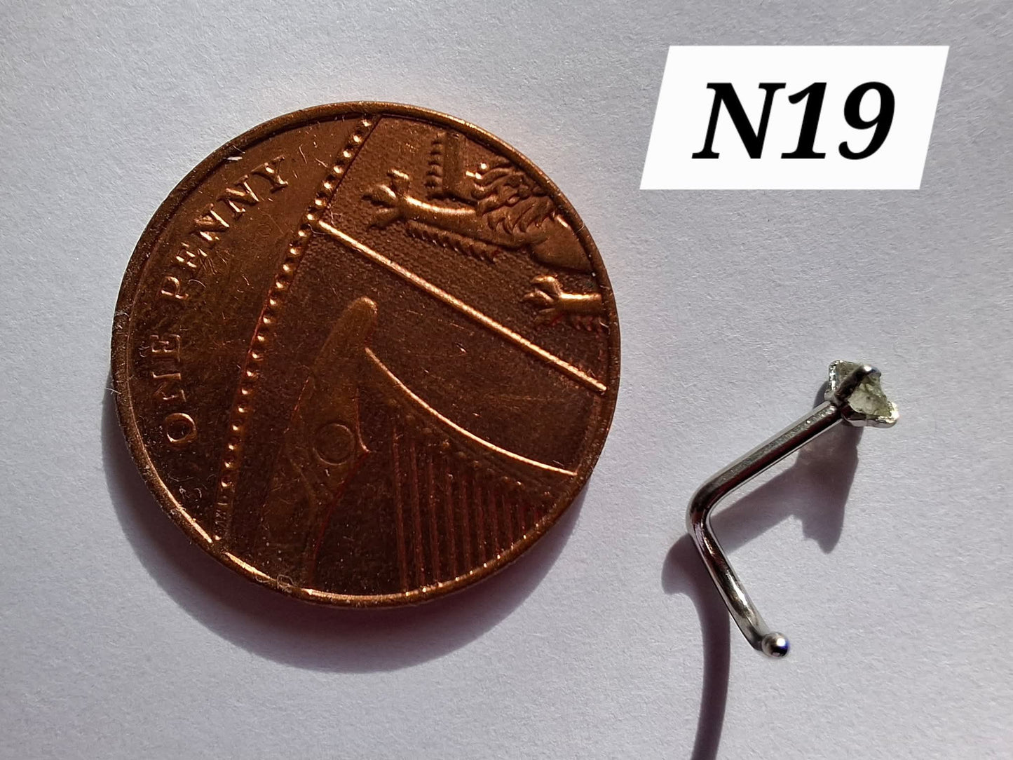 Moldavite (raw) NOSE STUD, 18G, Corkscrew, Surgical Steel, Tektite (Ref: N19)