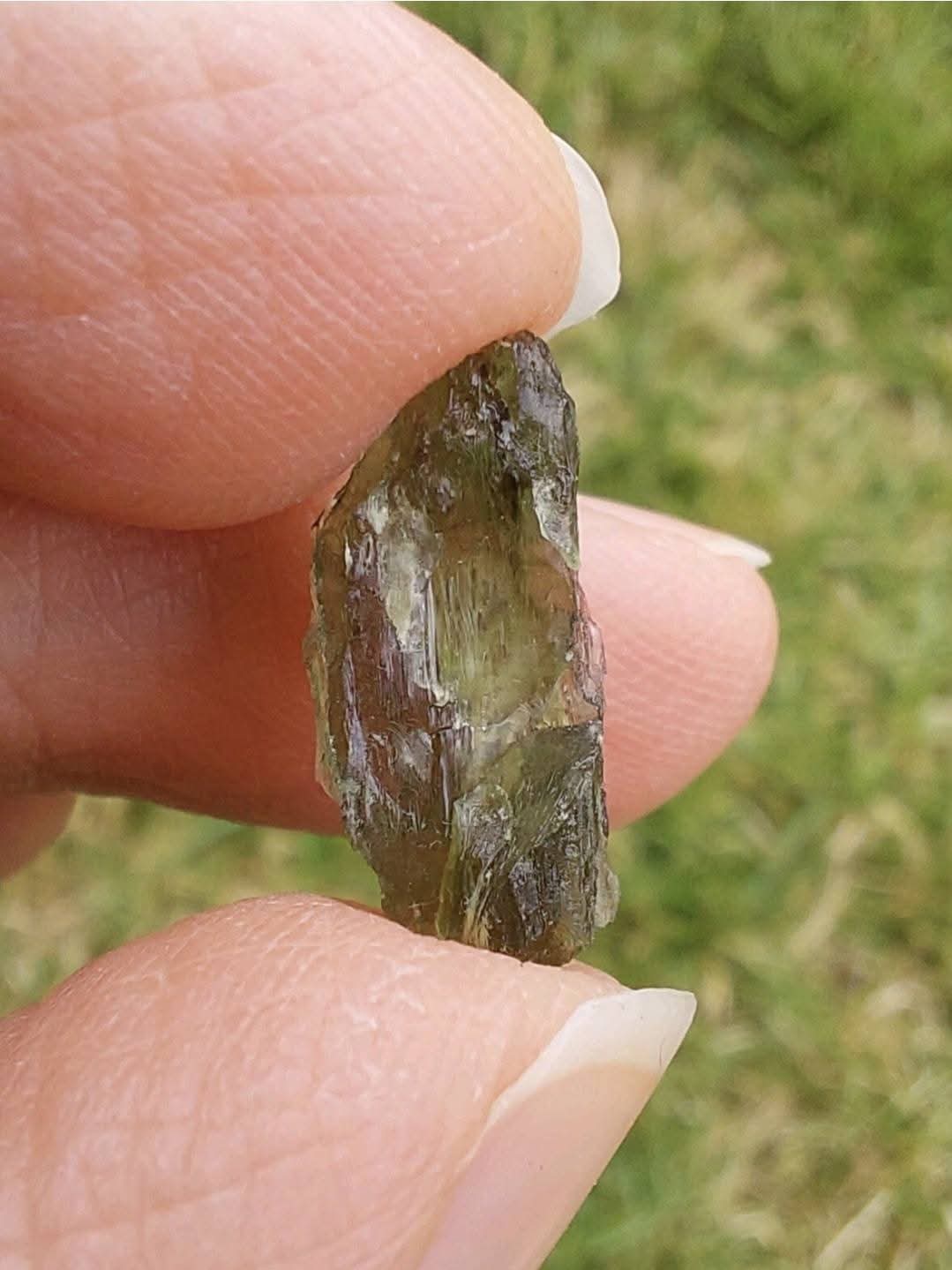 Moldavite Piece, 0.70g, Tektite (Ref: E214)