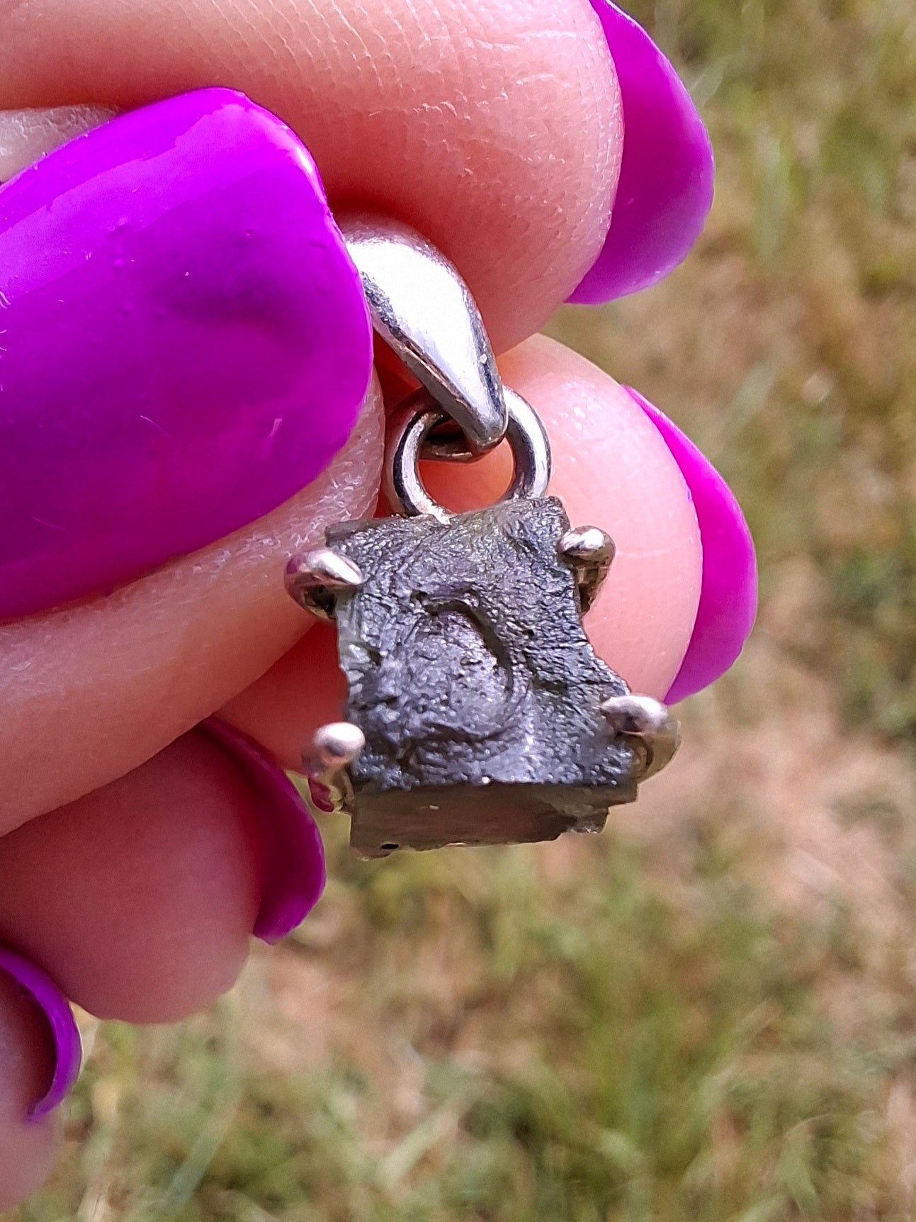 Moldavite Claw Pendant, 925 Silver, Tektite (Ref: P20)