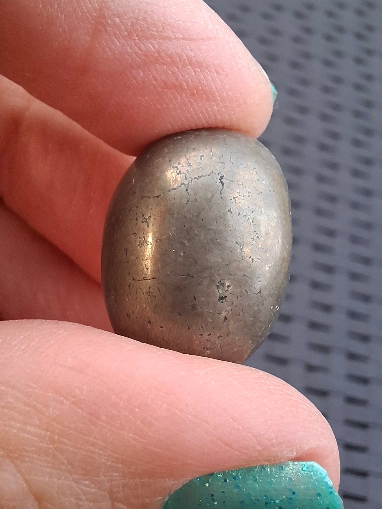 Apache Gold Tumble Stone, Crystal (Ref: T233)