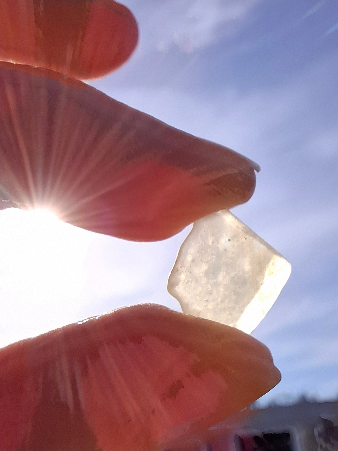 Libyan Desert Glass small Piece, 0.87g, Tektite (Ref: L1352)