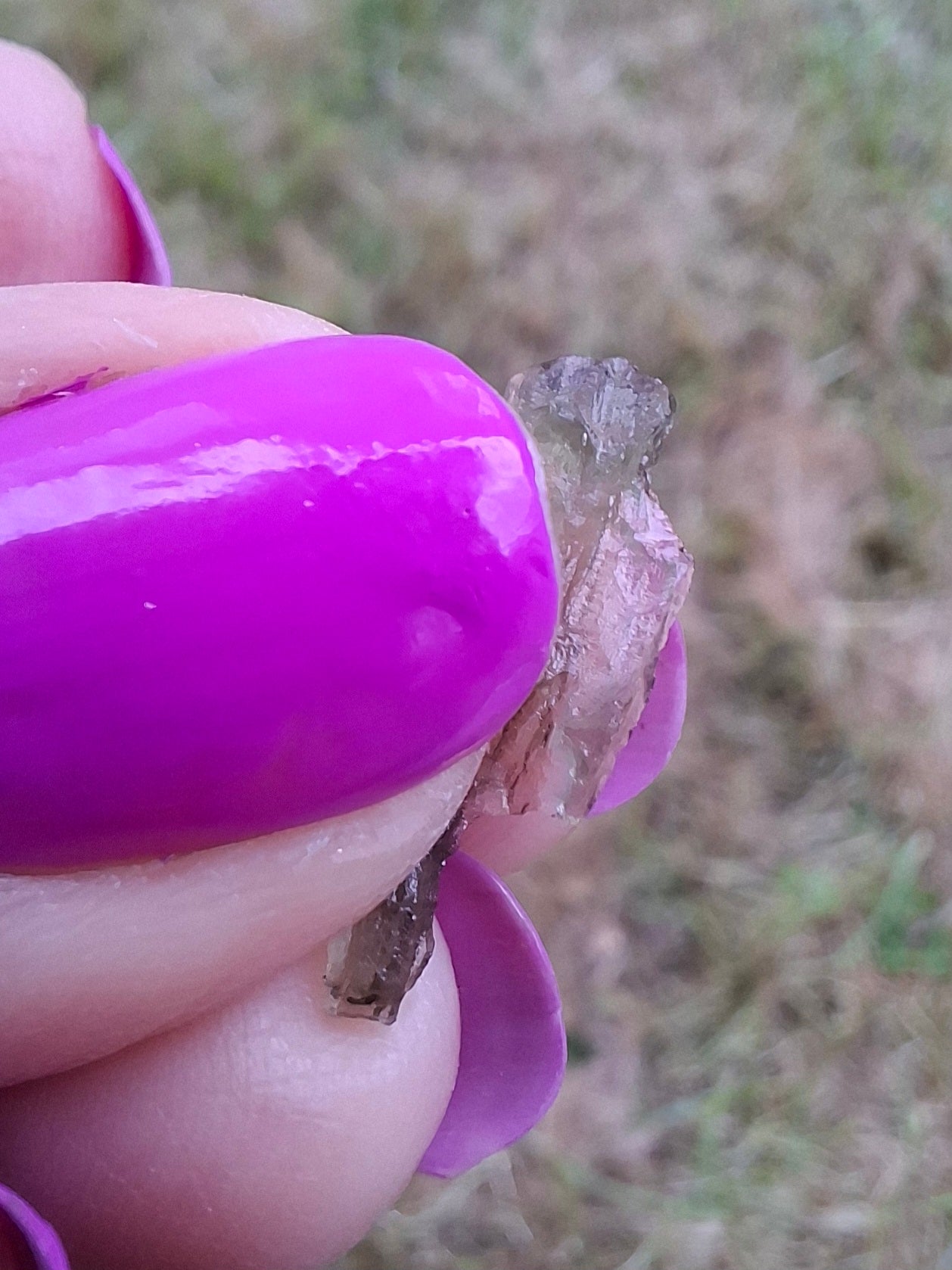 Moldavite small Piece, 0.27g, Tektite (Ref: 1433)