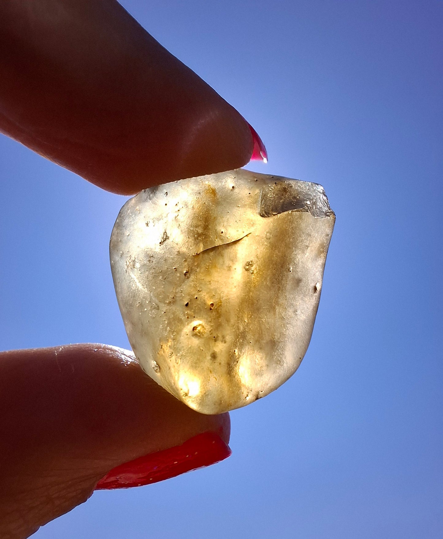 Libyan Desert Glass (darker) Piece, 6.82g, Tektite (Ref: L1365)