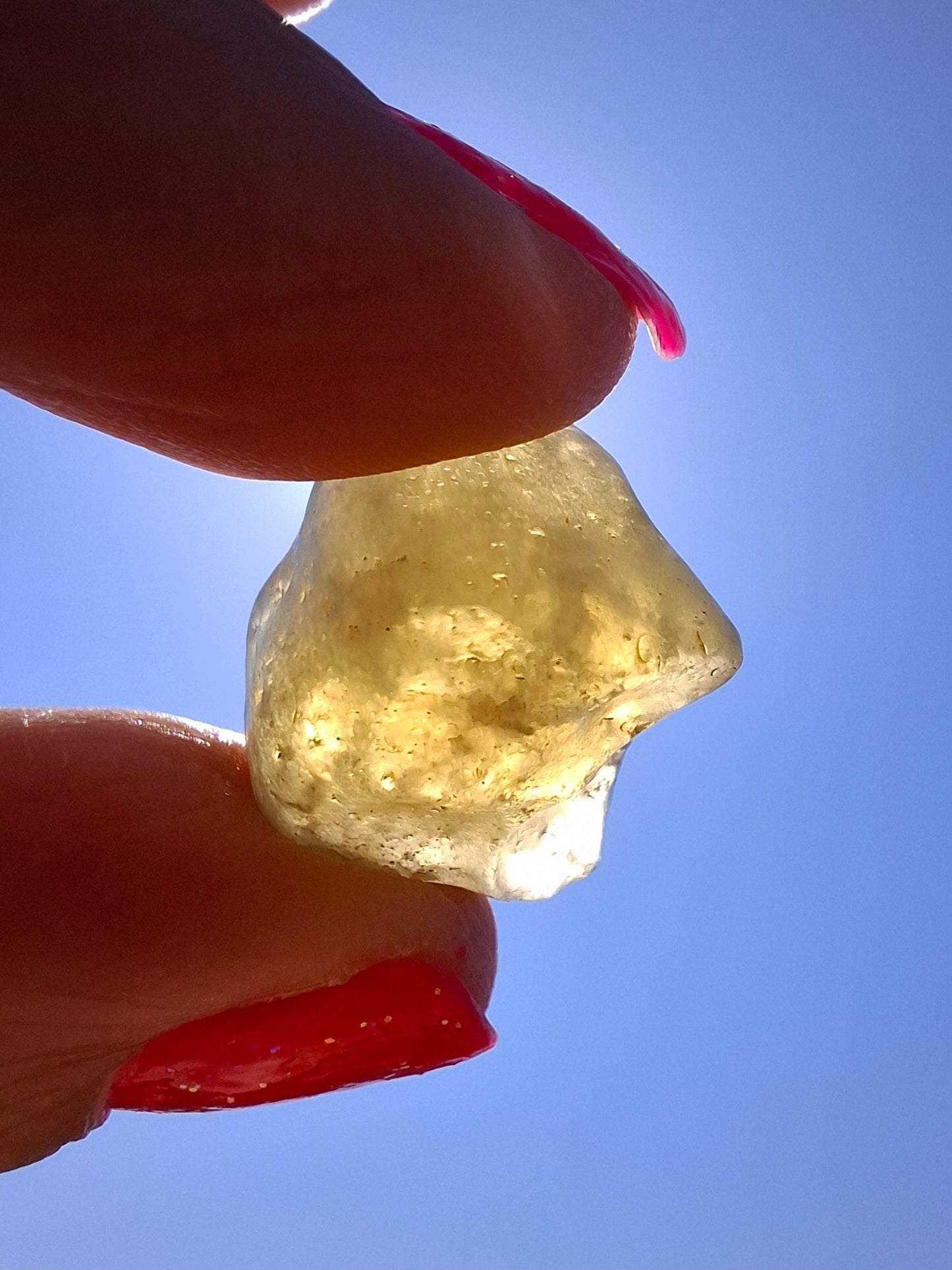 Libyan Desert Glass (darker) Piece, 4.92g, Tektite (Ref: L1364)