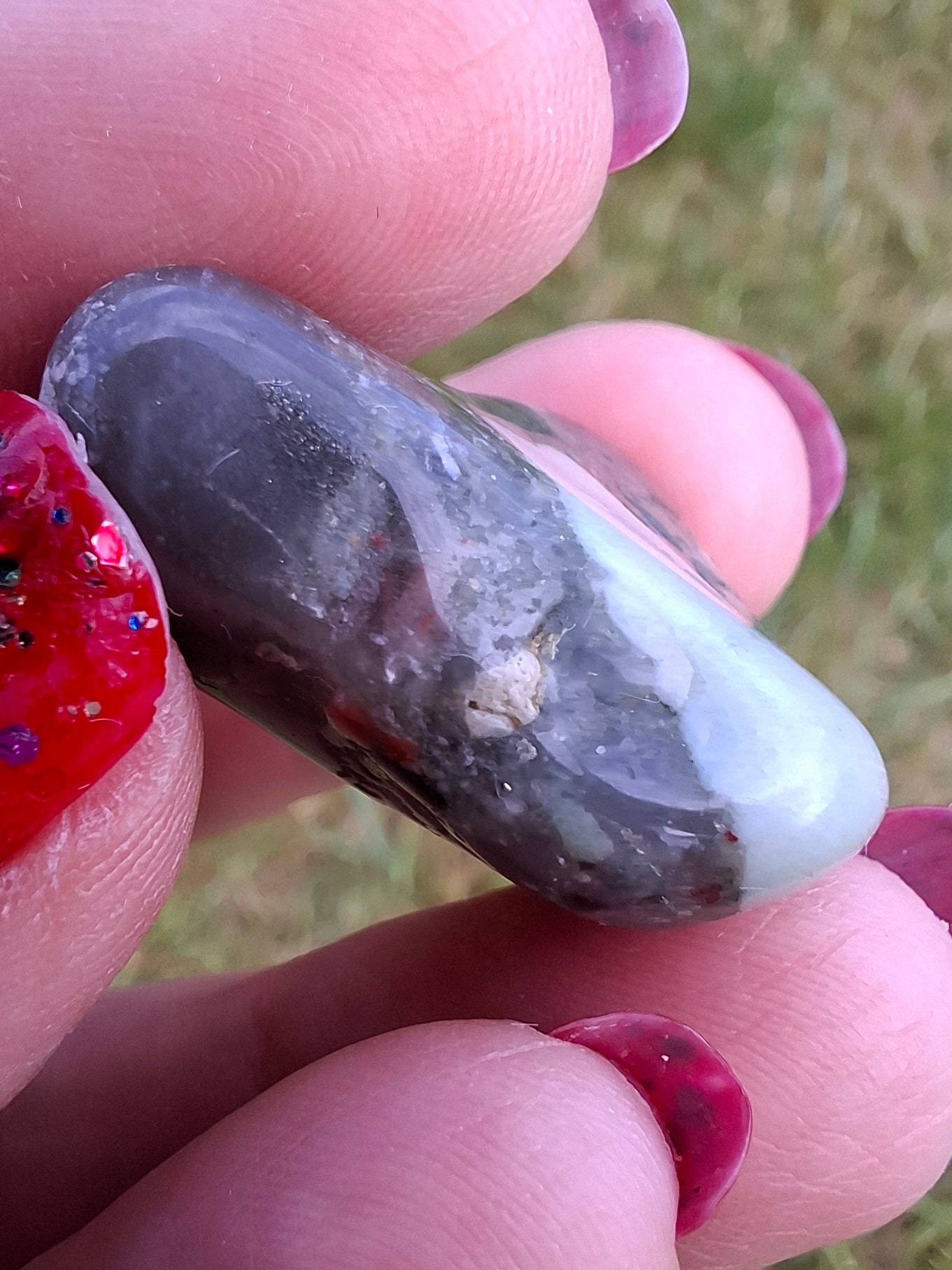 African Blood Stone, Tumble Stone, Crystal (Ref: T178)