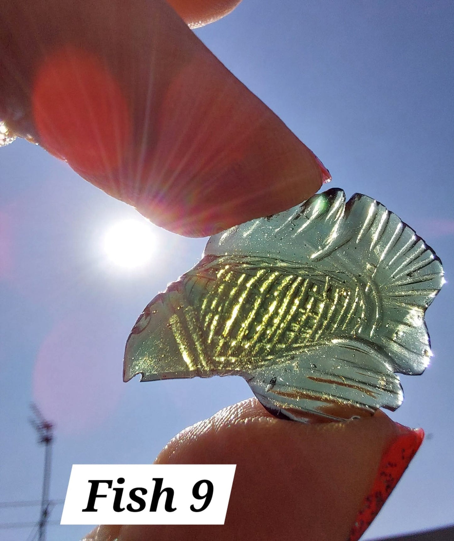 Moldavite FISH carving, (flat back), 3.29g, Tektite (Ref: Fish9)