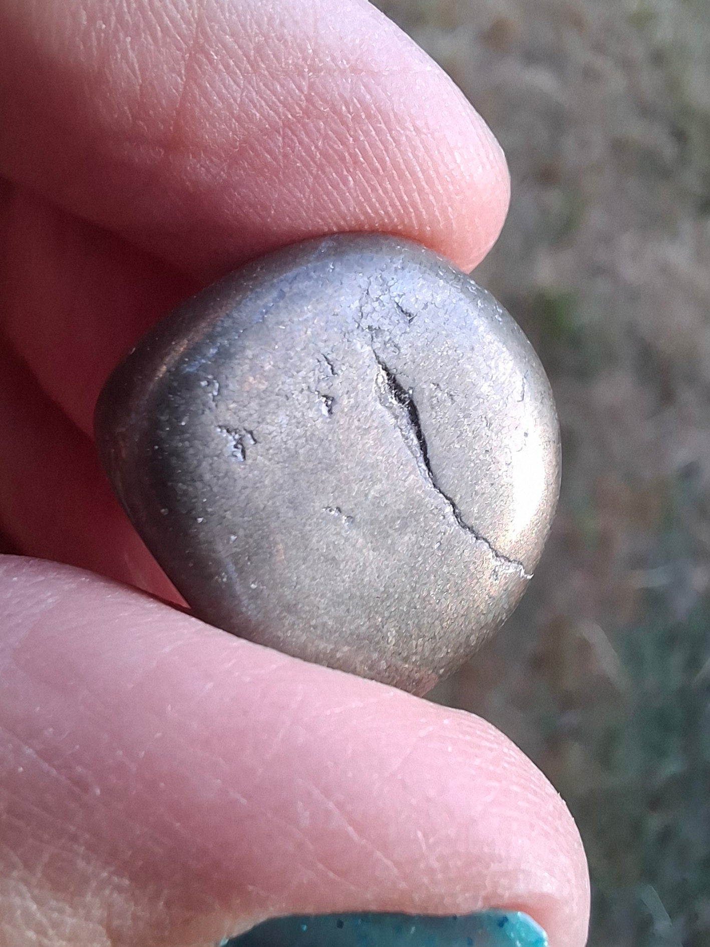 Apache Gold Tumble Stone, Crystal (Ref: T230)
