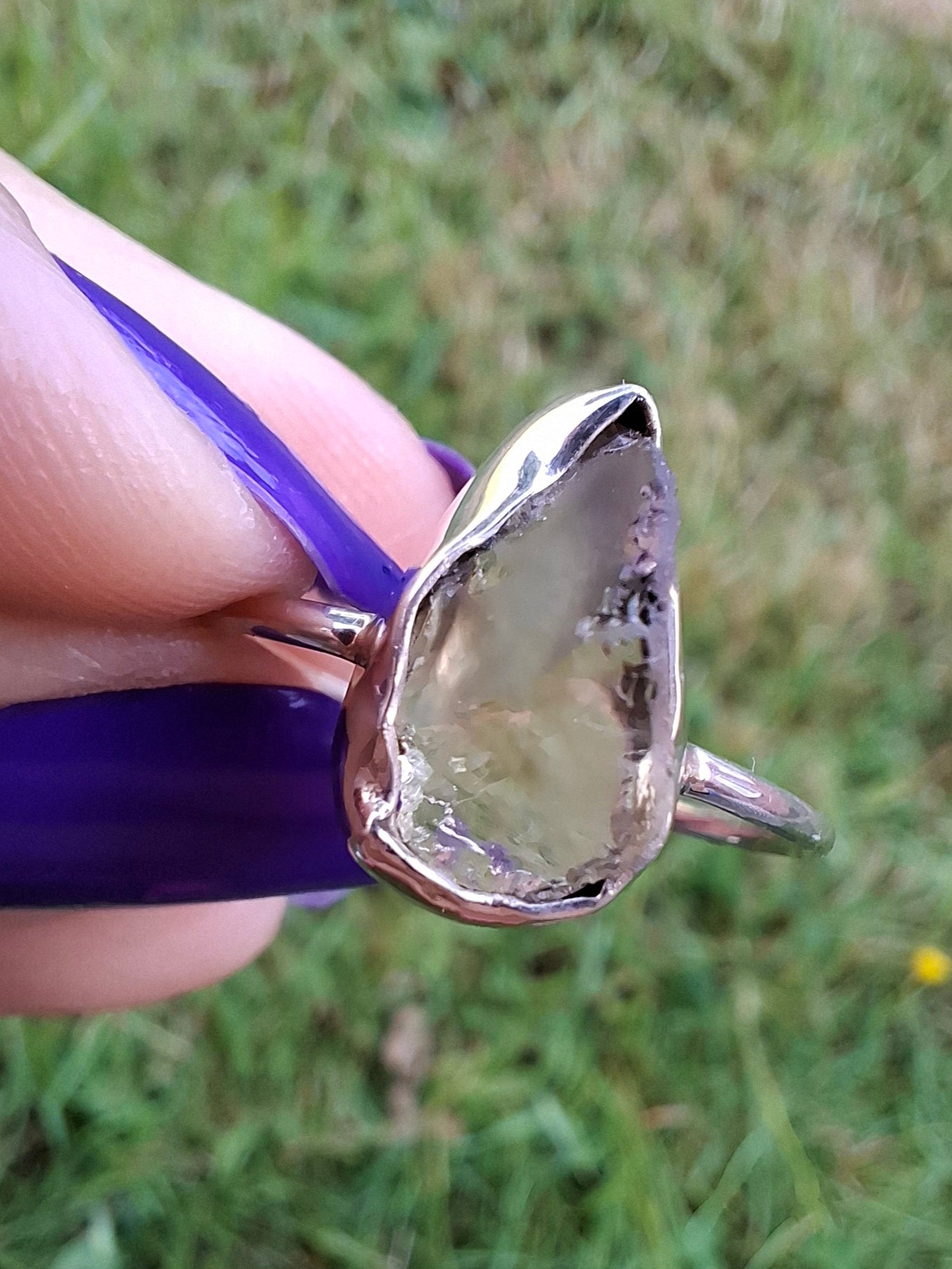 Libyan Desert Glass Ring, size large V, 925 Silver, Tektite (Ref: LR57)
