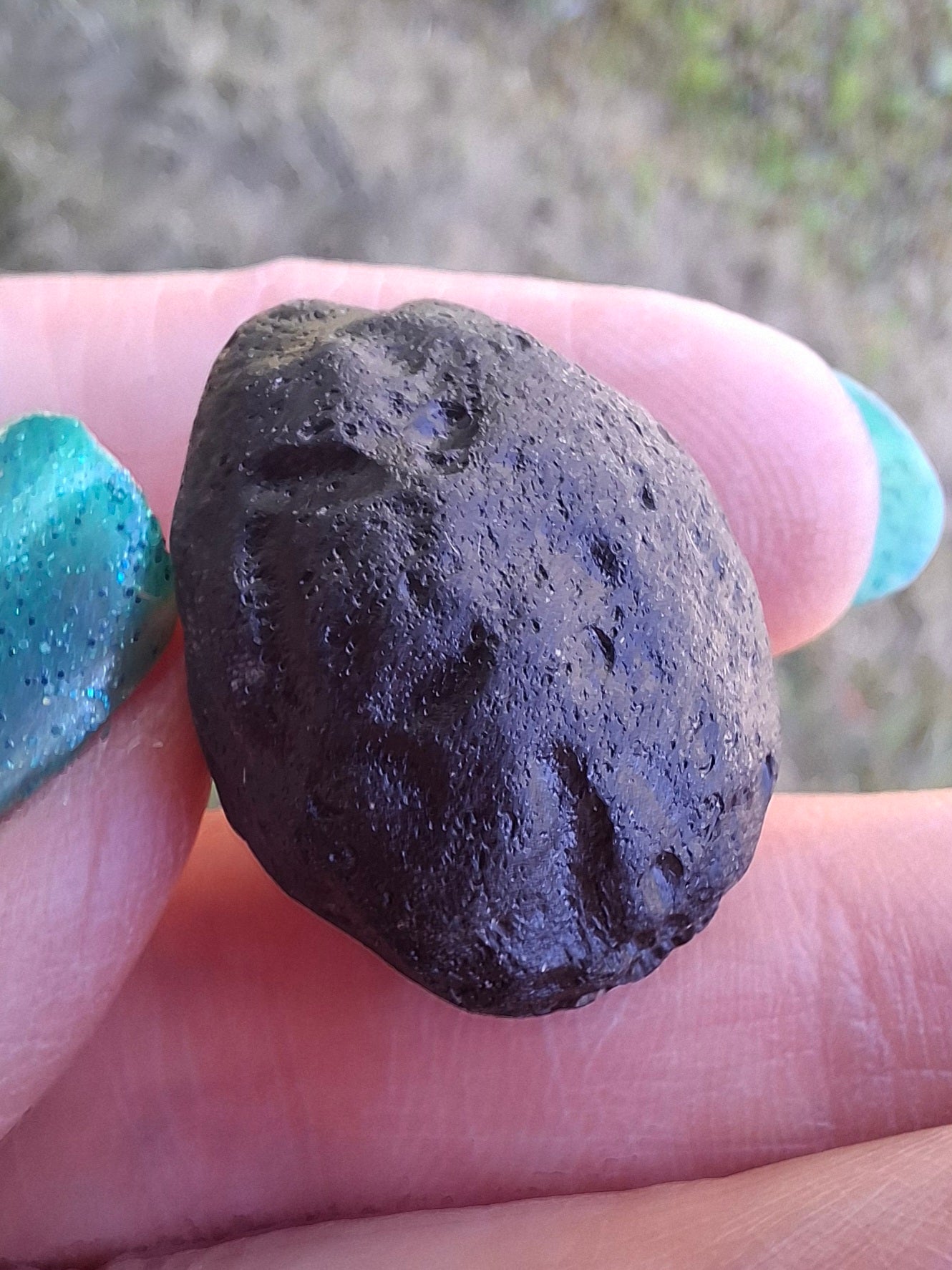 Philippinite (Rizalite), 11.31g, Tektite