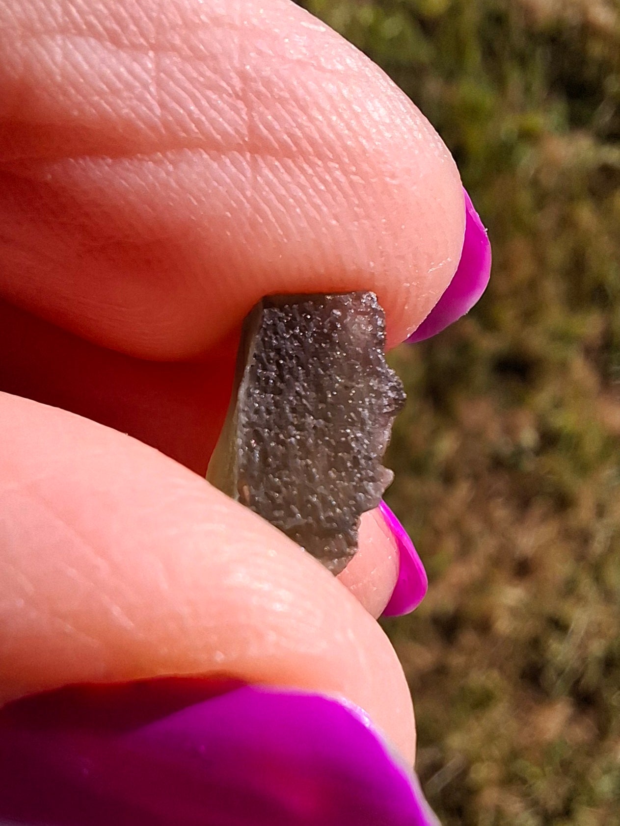 Moldavite Piece, 0.57g, Tektite (Ref: 1439)