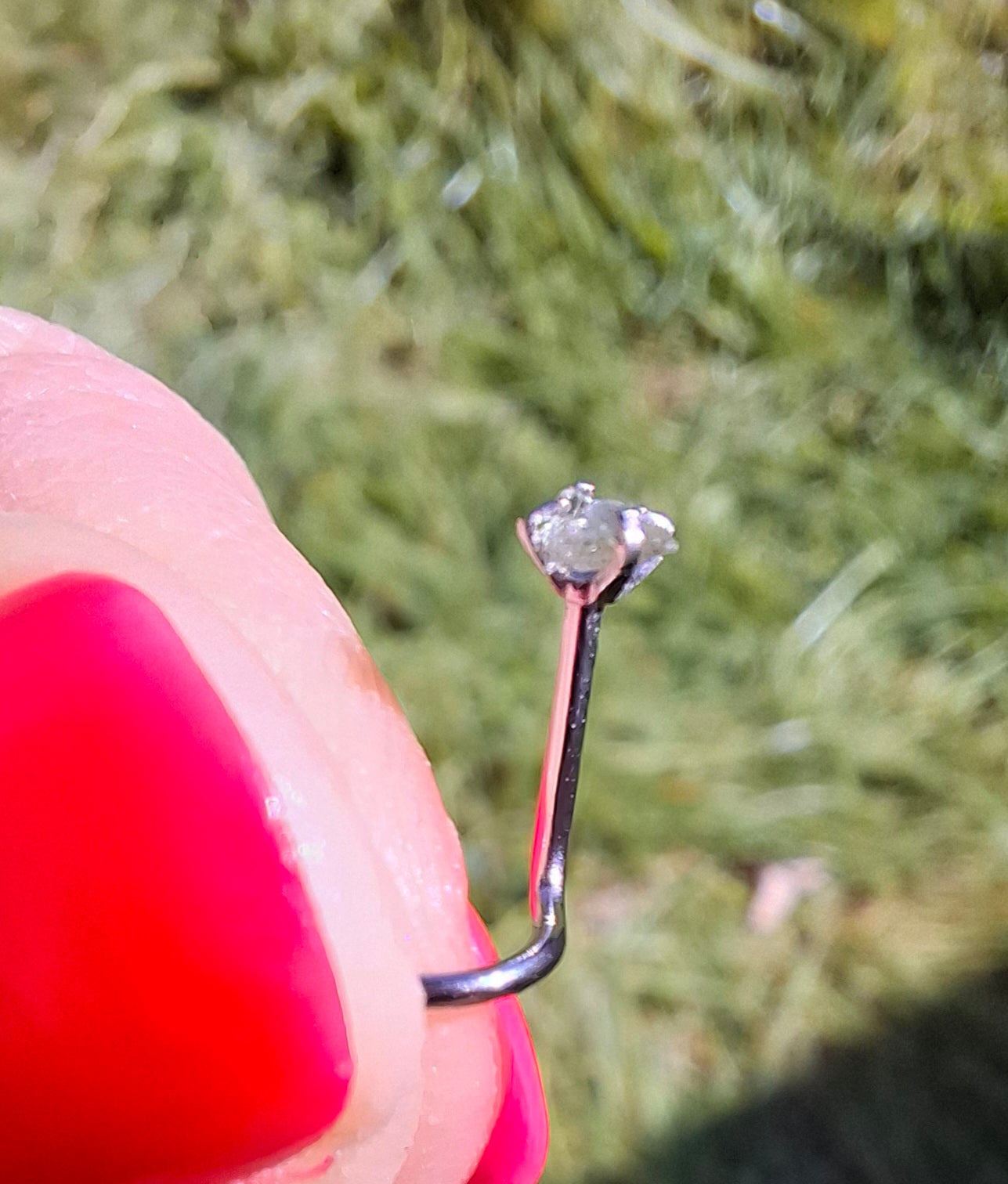 Moldavite (raw) NOSE STUD, 20G, Corkscrew, Surgical Steel, Tektite (Ref: N15)