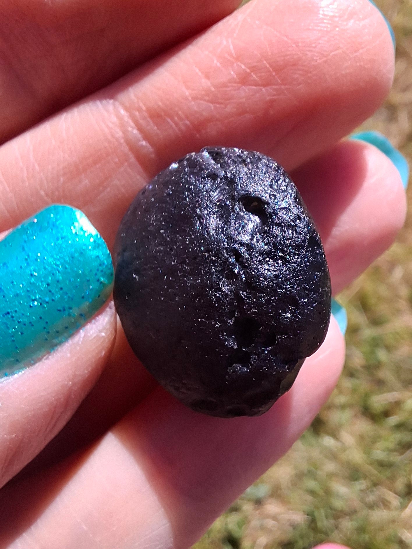 Philippinite (Rizalite), 9.24g, Tektite