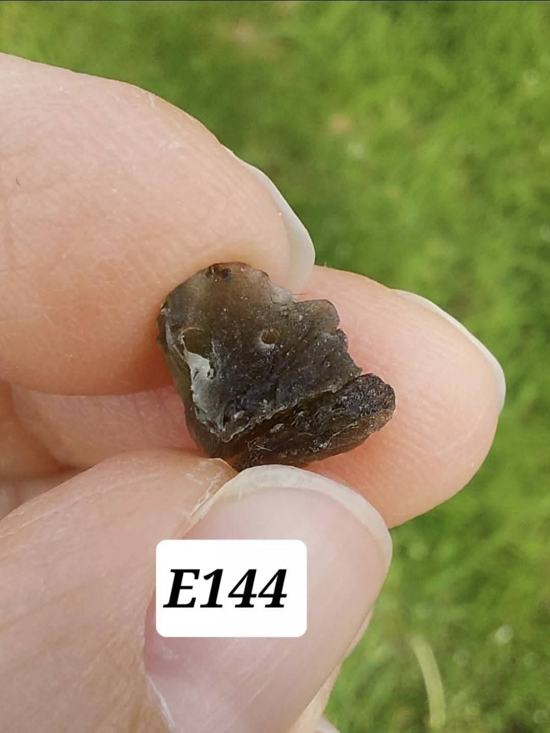 Moldavite Piece, 0.58g, Tektite (Ref: E144)