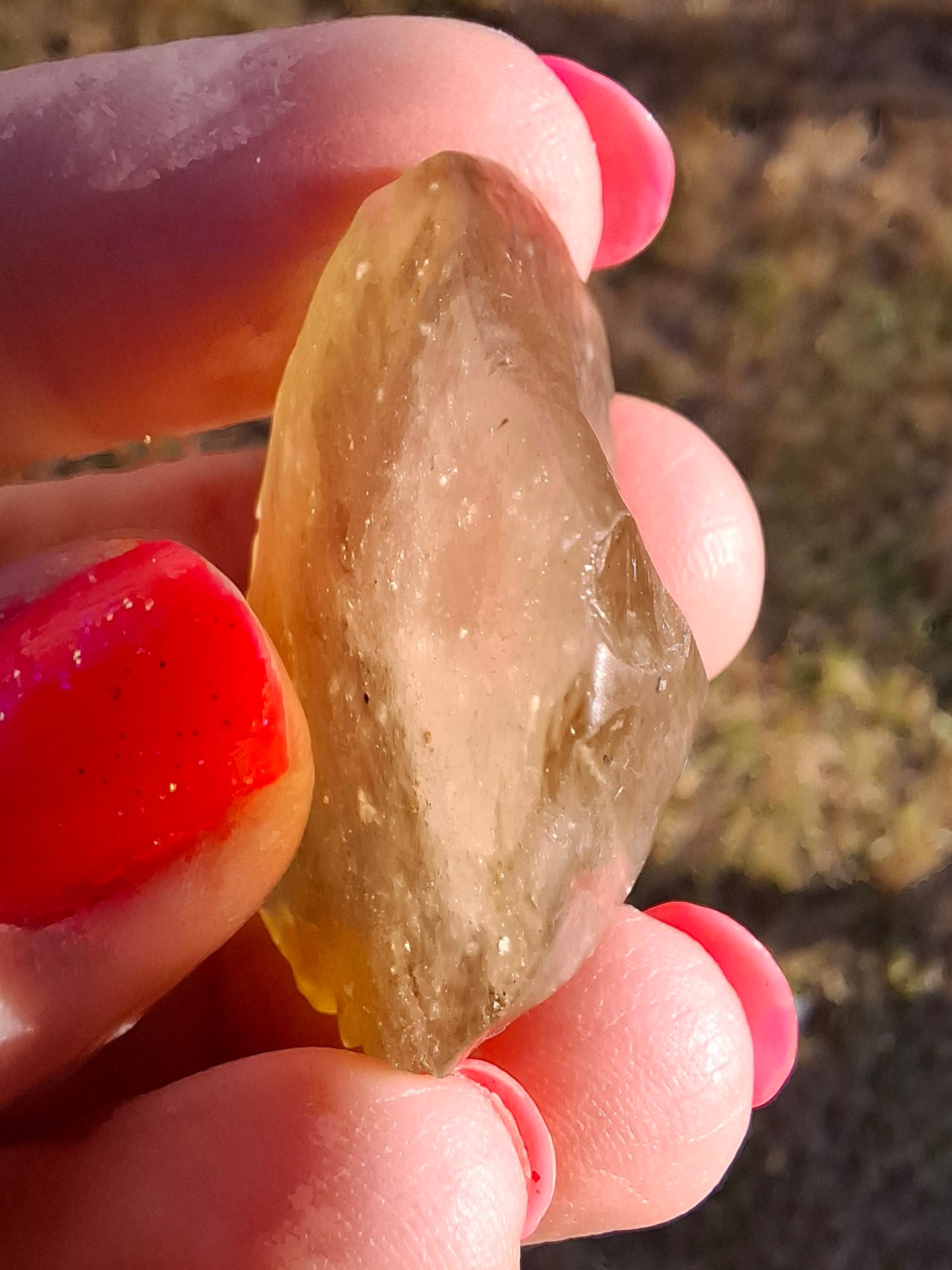 Libyan Desert Glass (darker) Piece, 12.00g, Tektite (Ref: L1377)