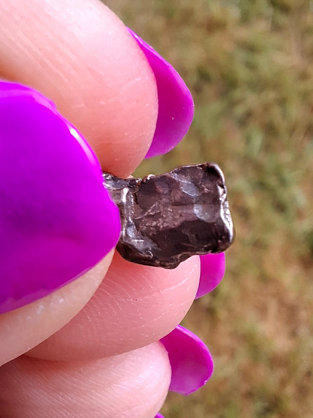 Campo del Cielo, 0.99g, Nickel Iron Meteorite (Ref: C5)
