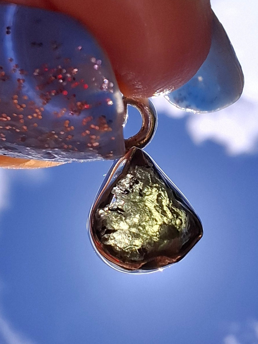 Moldavite Pendant, 925 Silver, Tektite (Ref: P85)
