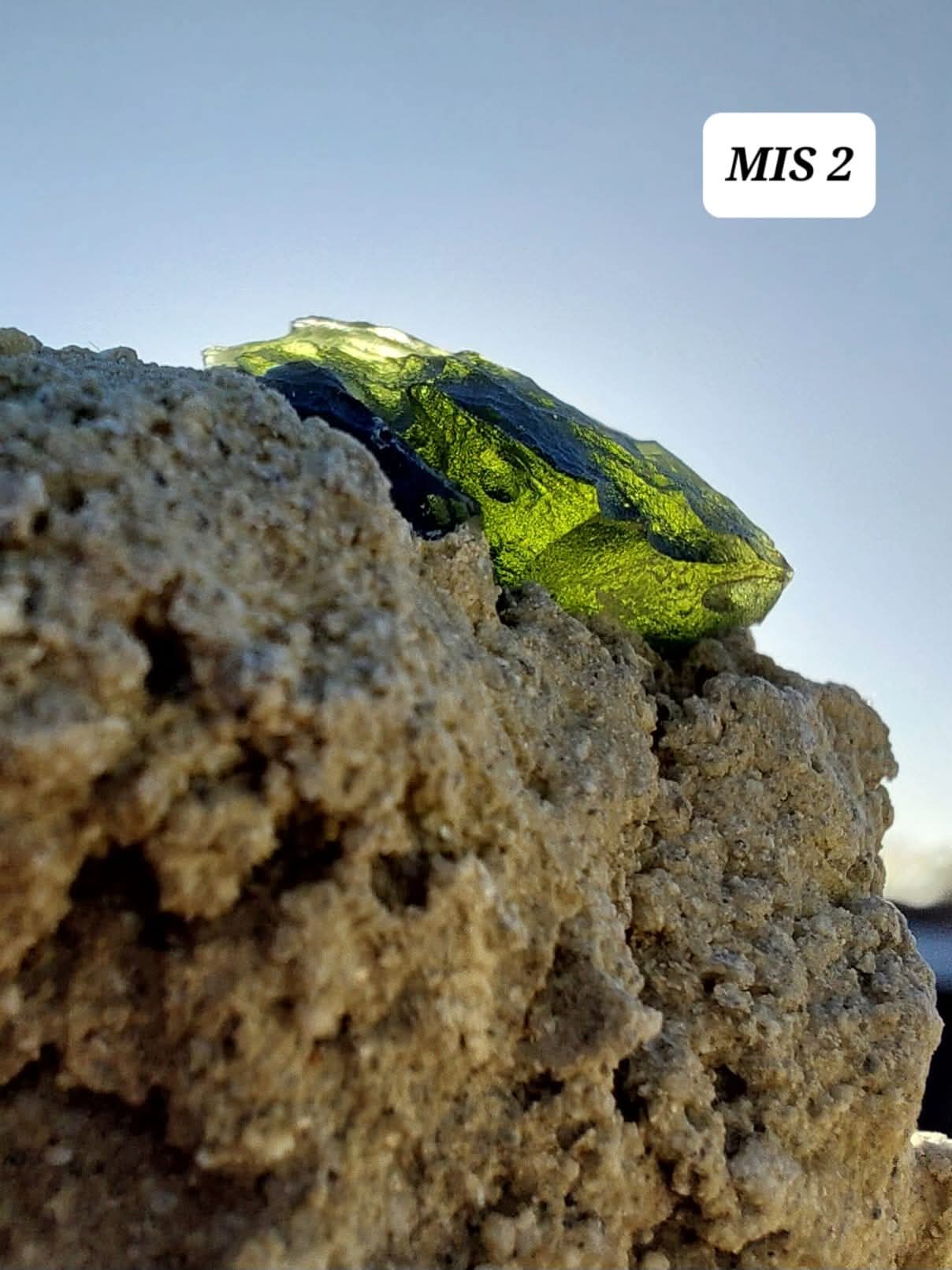 Moldavite In-Situ (in matrix), Besednice, Est 3.5-4g, Tektite (Ref: MIS2)