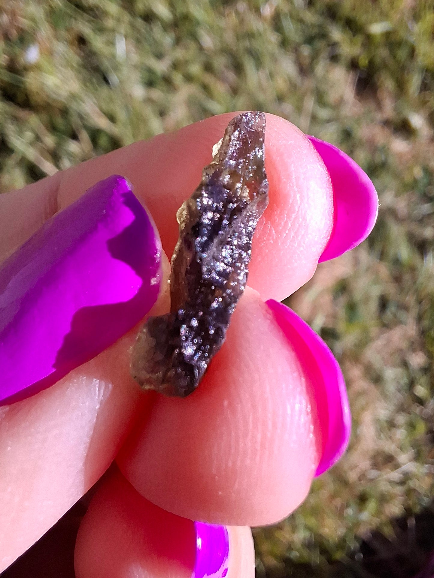 Moldavite Piece, 0.61g, Tektite (Ref: 1457)