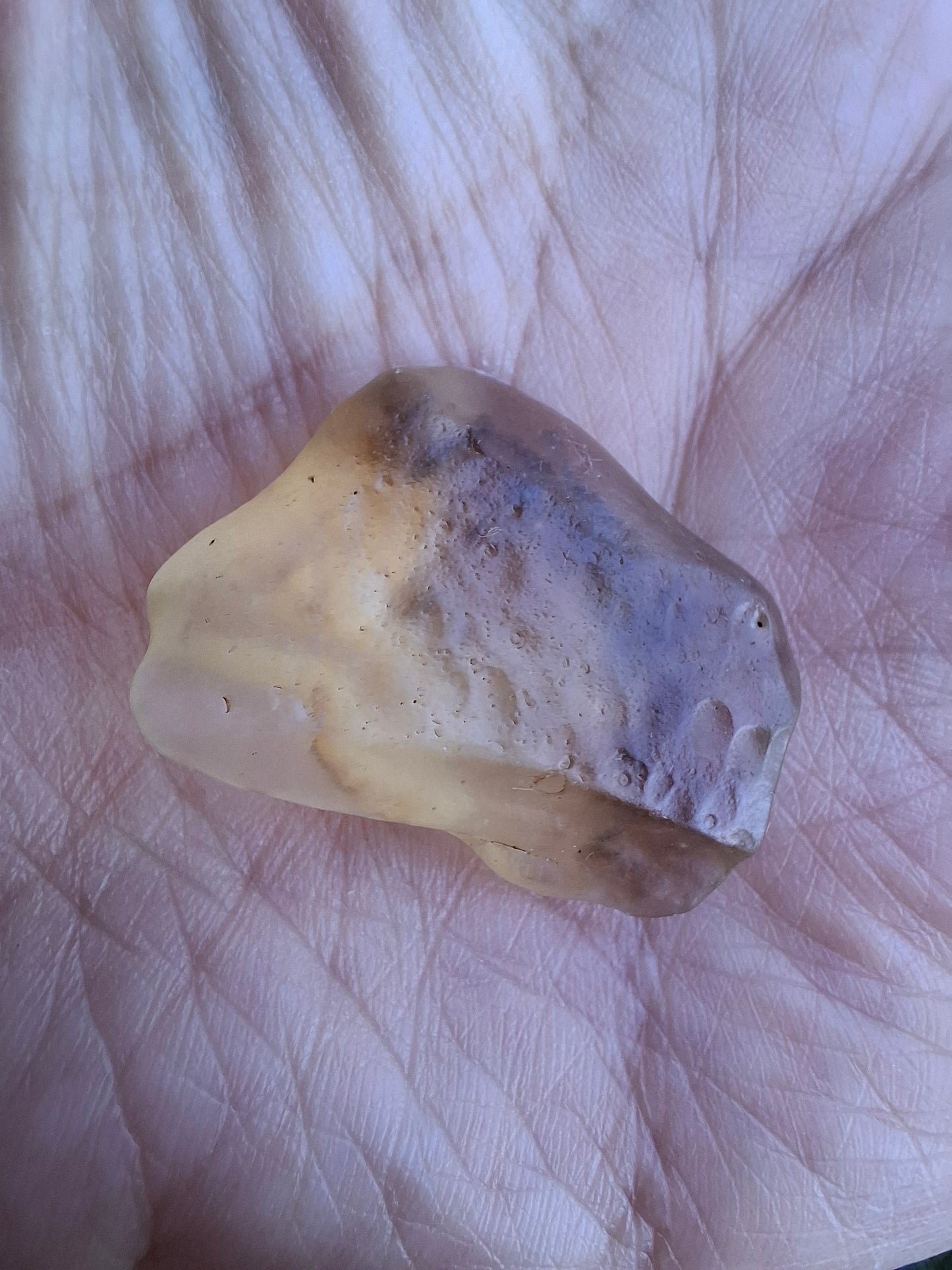 Libyan Desert Glass (darker) Piece, 7.73g, Tektite (Ref: L1374)