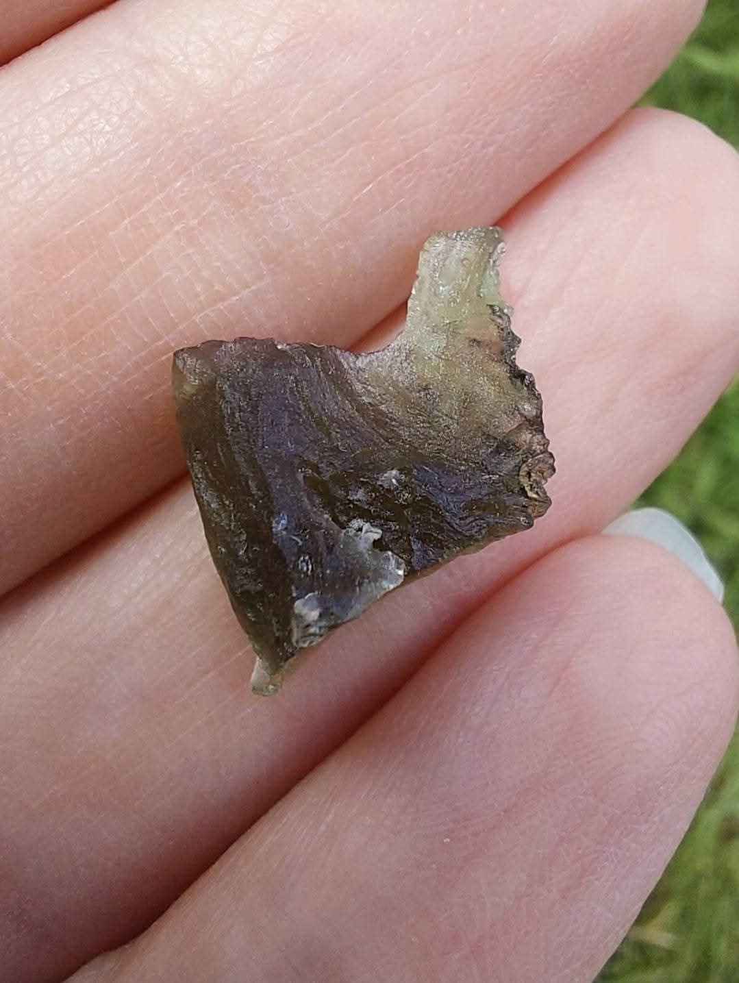Moldavite Piece, 1.10g, Tektite (Ref: E230)