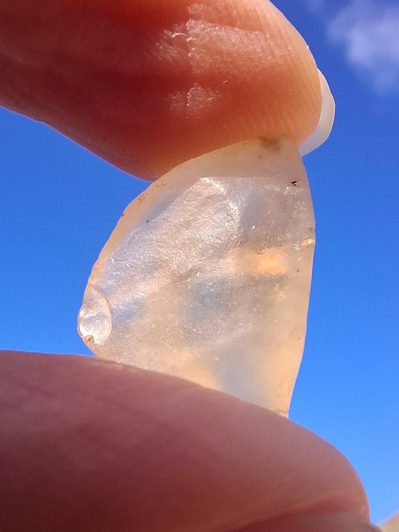 Libyan Desert Glass Piece, 2.80g, Tektite (Ref: LE274)