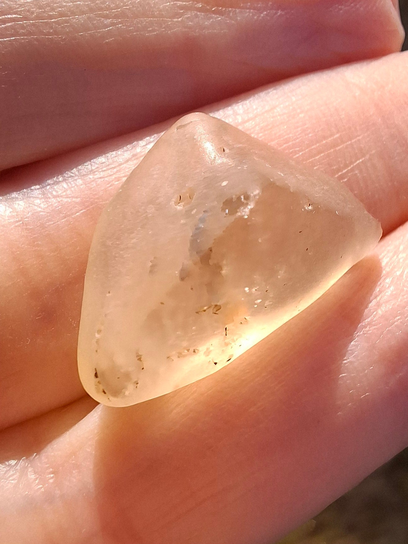 Libyan Desert Glass Piece, 2.80g, Tektite (Ref: LE274)