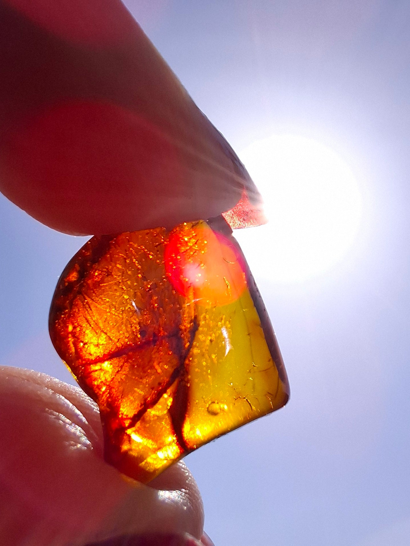 Baltic Amber, 0.94g, Fossil (Ref: A256)