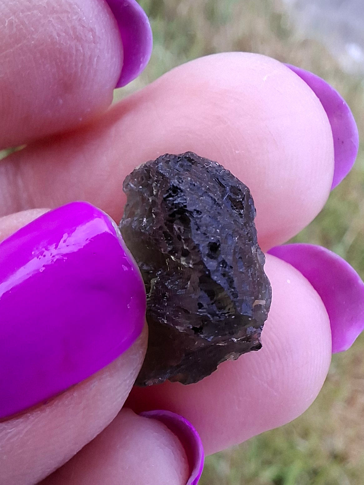 Moldavite Piece, 1.92g, Tektite (Ref: 1426)