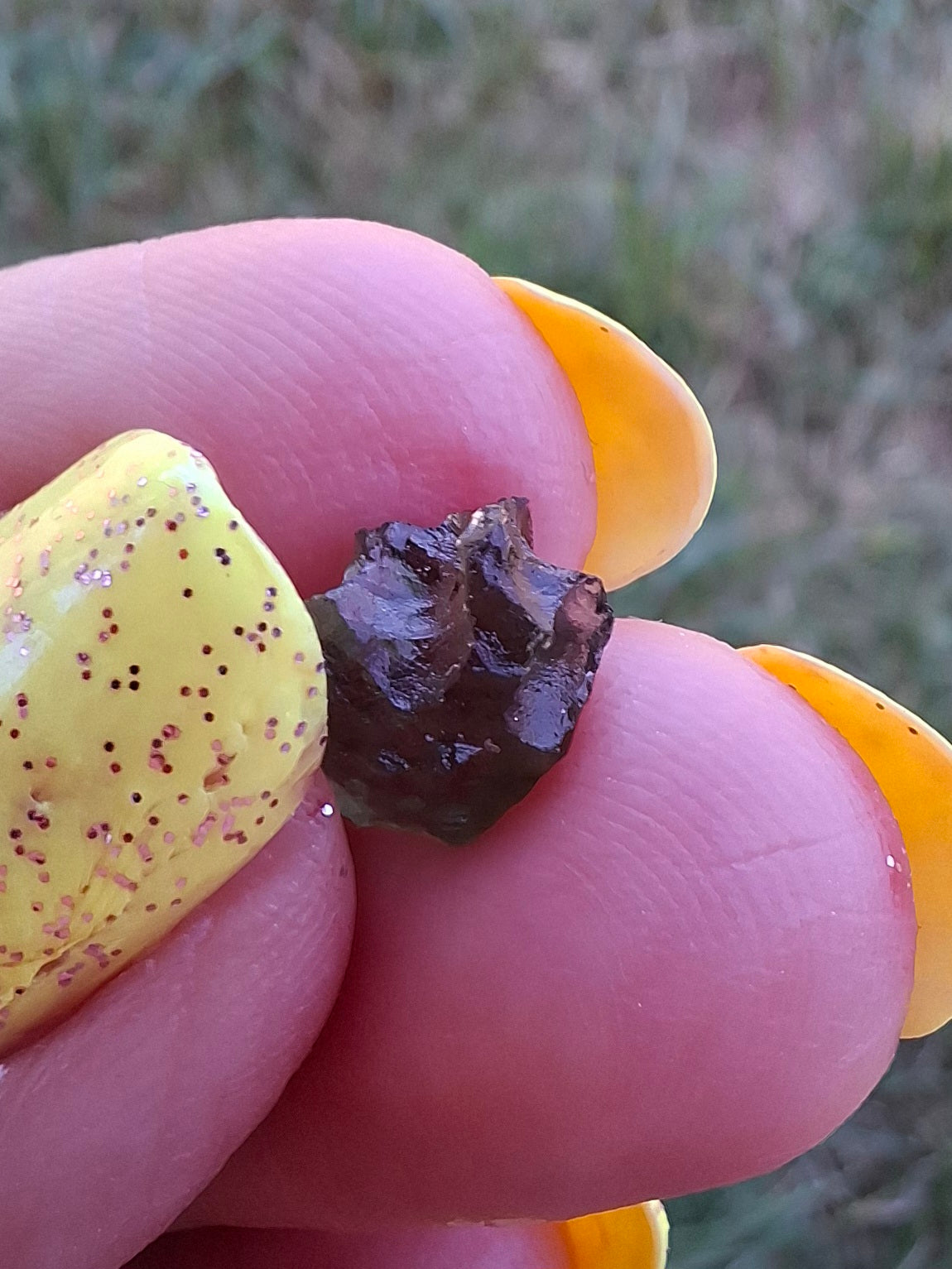 Moldavite small Piece, 0.40g, Tektite (Ref: 1479)