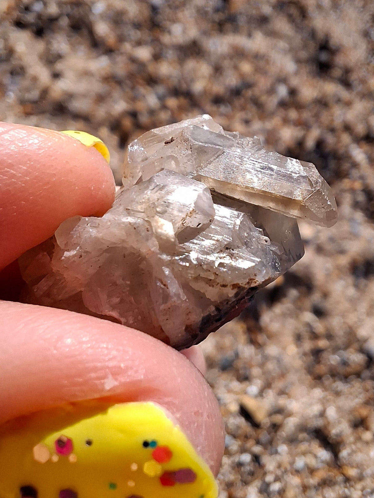 Cerussite, 18.05g, Crystal (Ref: CE3)