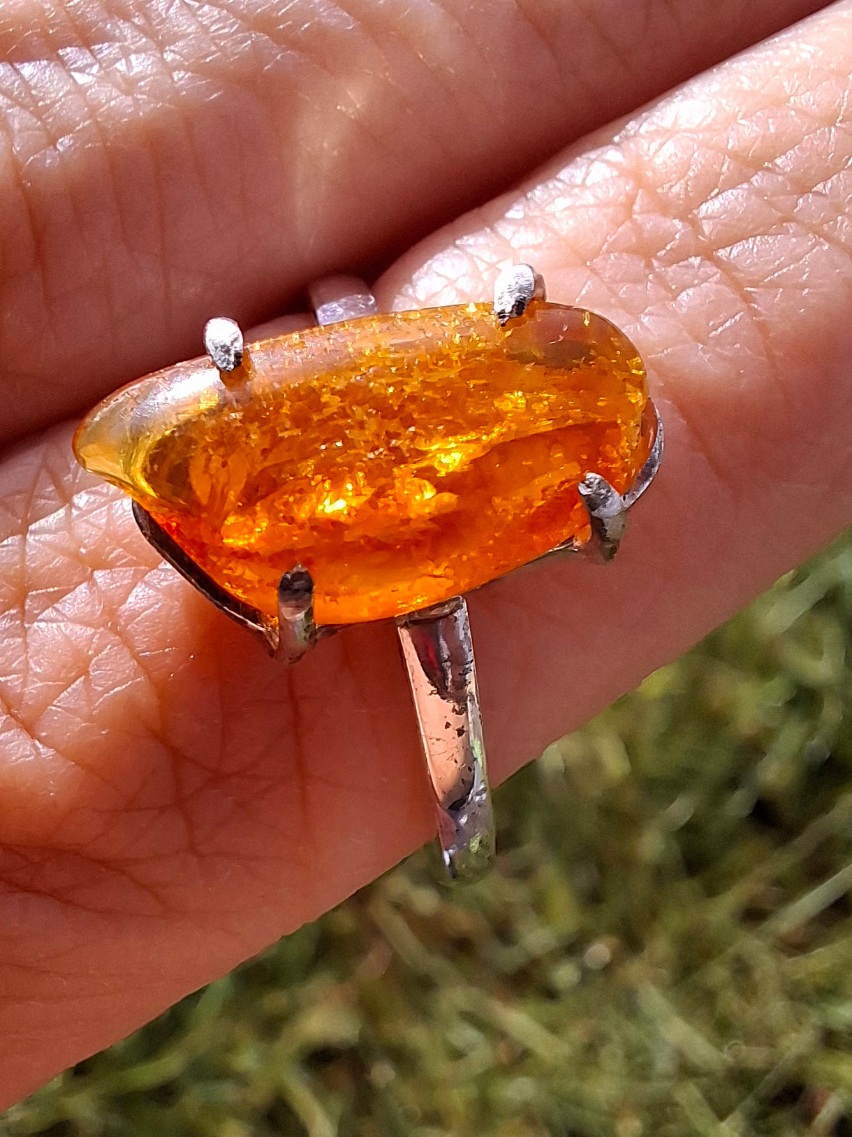Baltic Amber Ring, size large T/small U, 925 Silver, Fossil (Ref: AR19)
