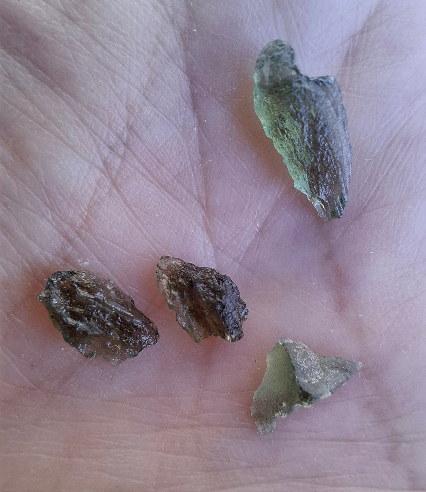 Moldavite chip Bundle, 1g, 4 pcs, Tektite (MB45)