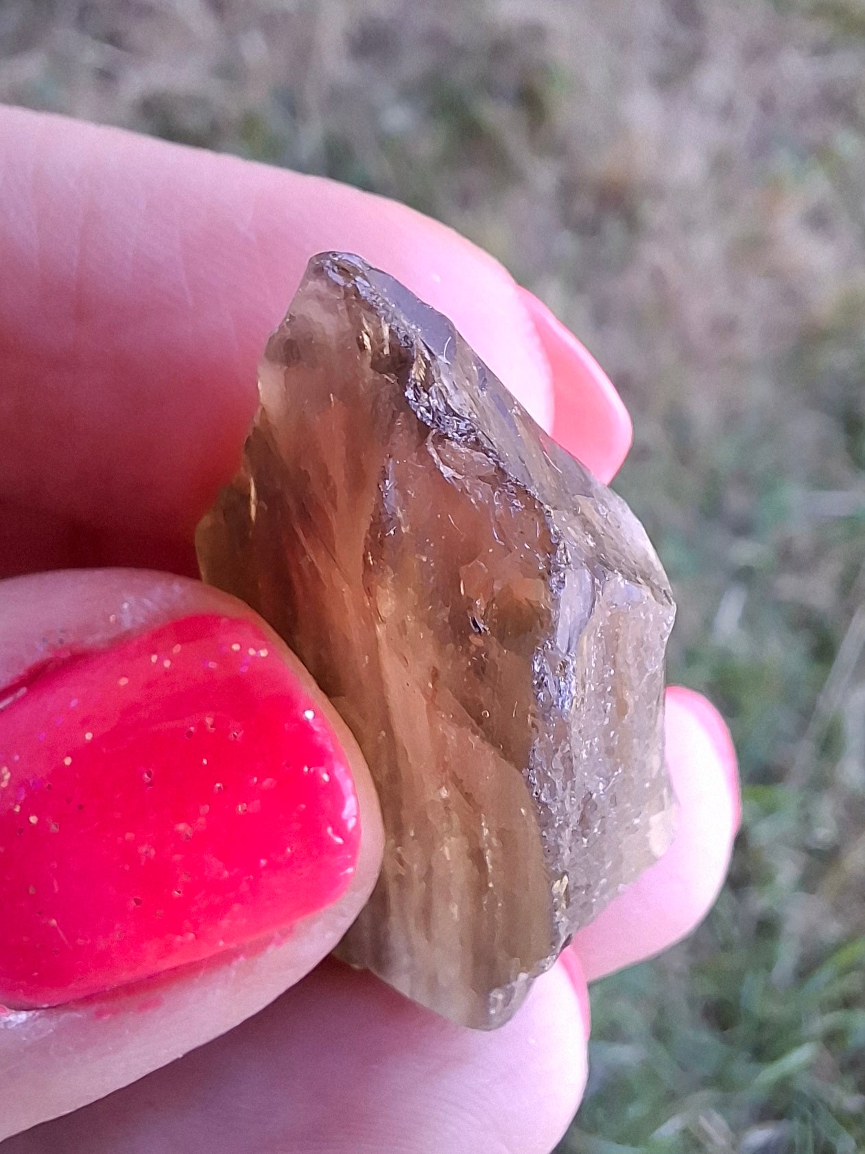Libyan Desert Glass (darker) Piece, 8.34g, Tektite (Ref: L1370)